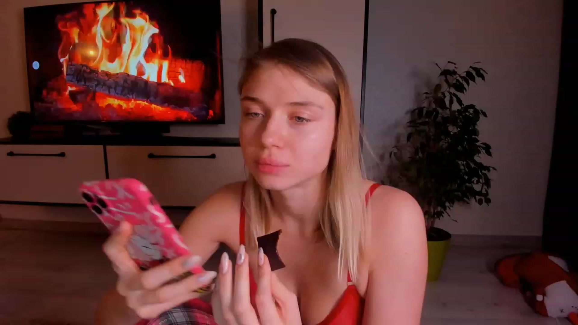 Gallery image thumbnail from Make_my_Luck's myfreecams stream on, 02/20/2023, 21:12 image 4 of 20