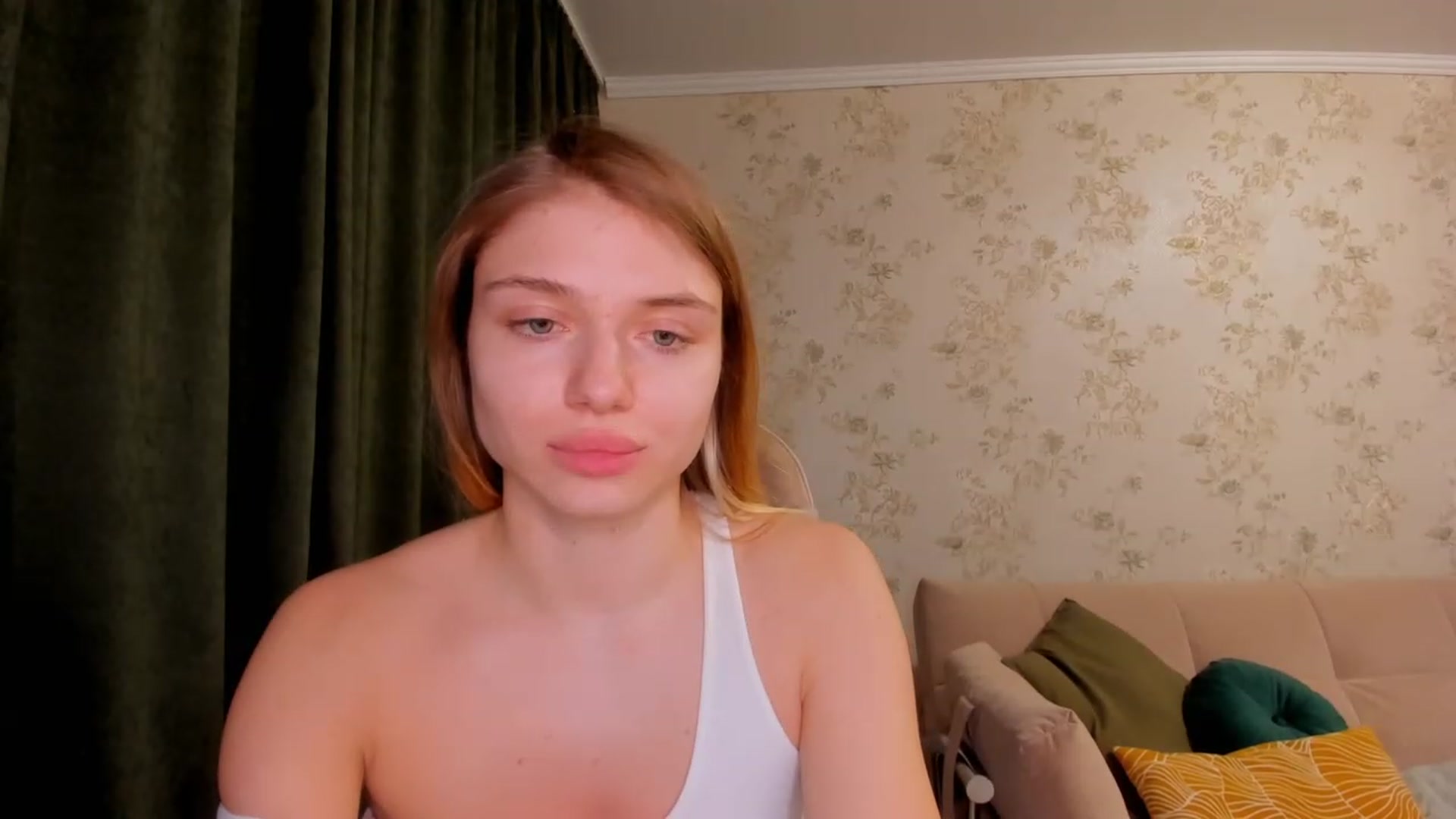Gallery image thumbnail from Make_my_Luck's myfreecams stream on, 02/22/2023, 21:41 image 17 of 20