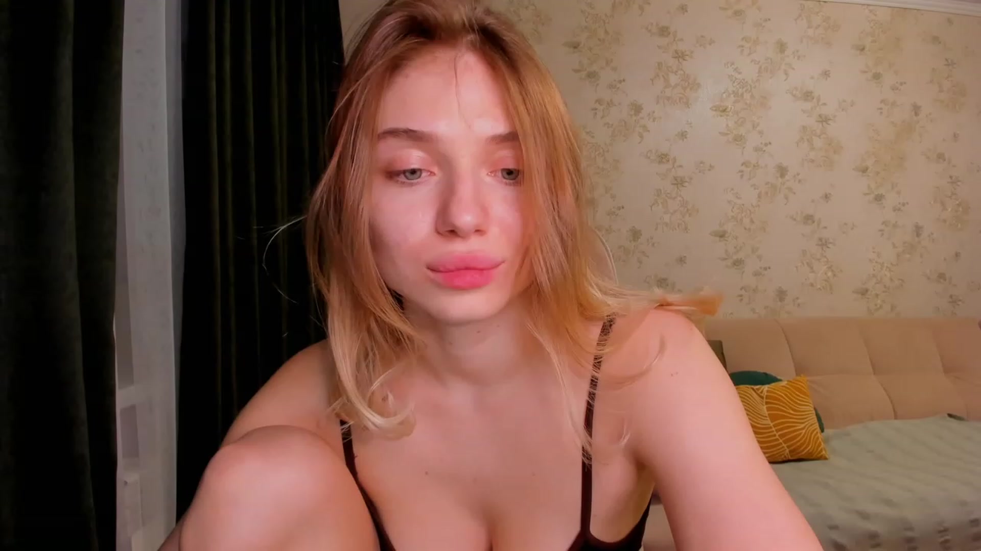 Gallery image thumbnail from Make_my_Luck's myfreecams stream on, 02/27/2023, 20:14 image 3 of 20
