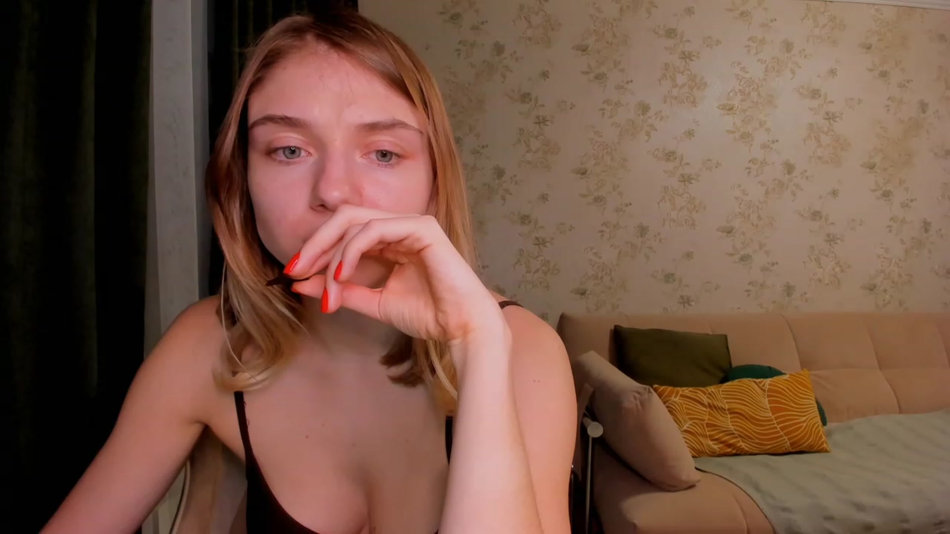 Gallery image thumbnail from Make_my_Luck's myfreecams stream on, 02/27/2023, 20:45 image 19 of 20