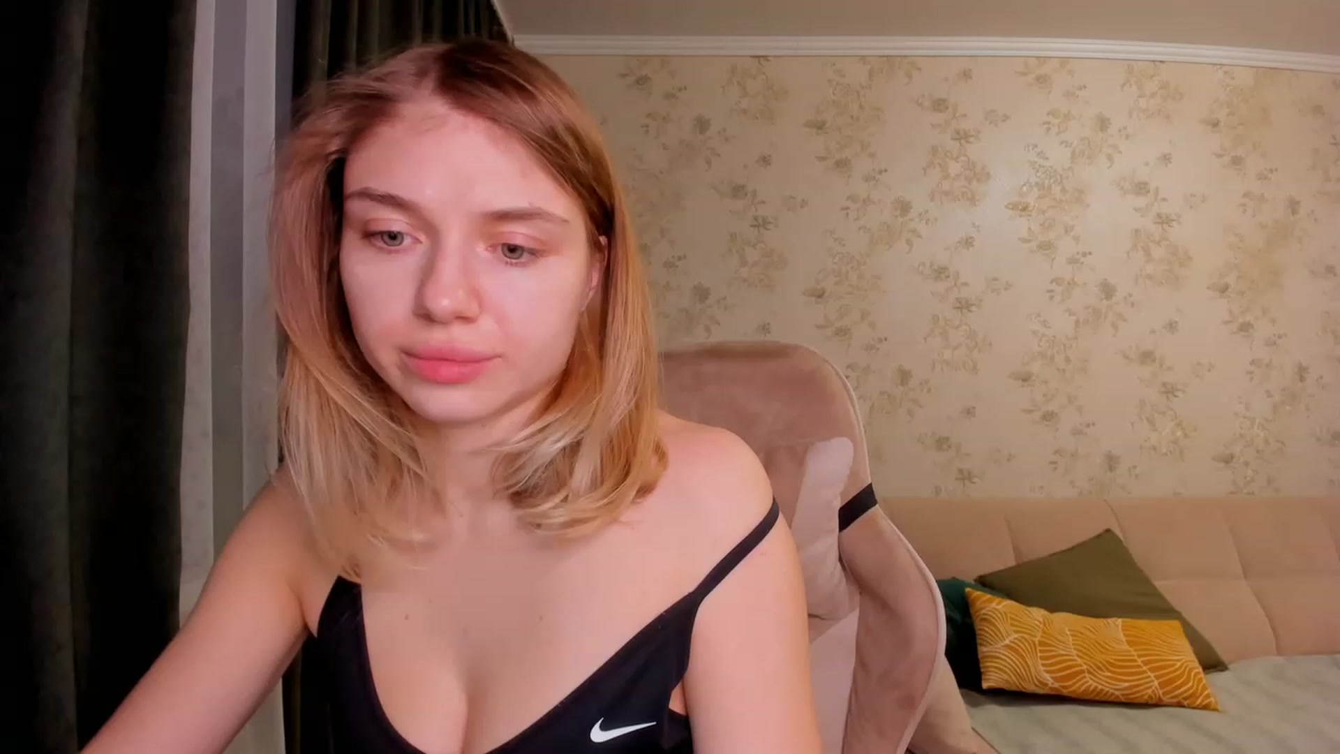 Gallery image thumbnail from Make_my_Luck's myfreecams stream on, 02/28/2023, 20:36 image 6 of 20