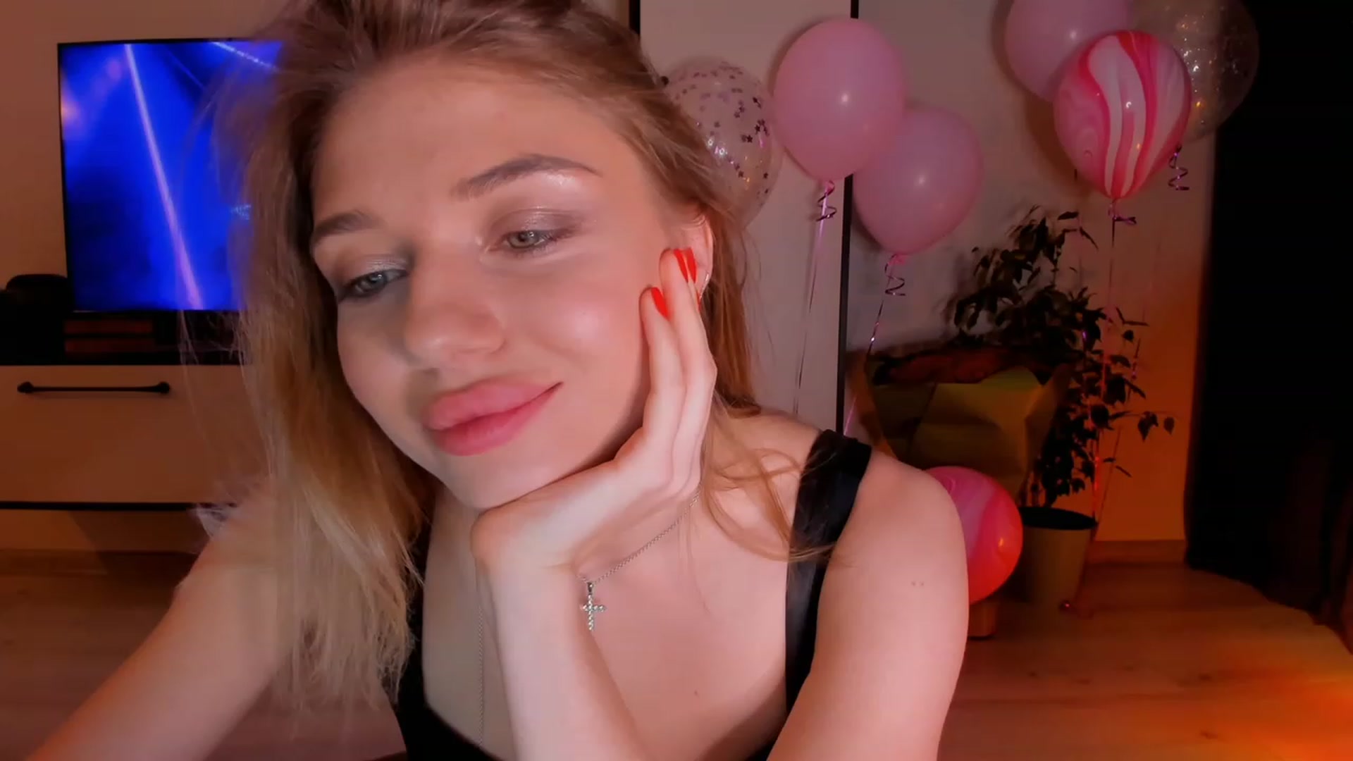 Gallery image thumbnail from Make_my_Luck's myfreecams stream on, 03/04/2023, 19:54 image 7 of 20