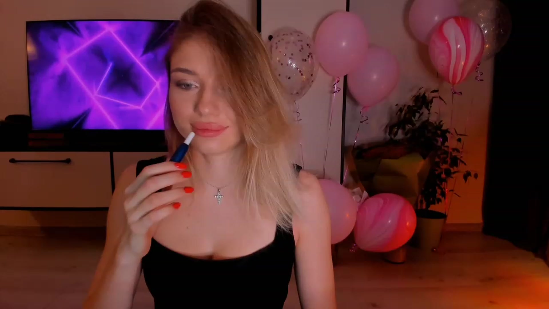 Gallery image thumbnail from Make_my_Luck's myfreecams stream on, 03/04/2023, 19:54 image 19 of 20