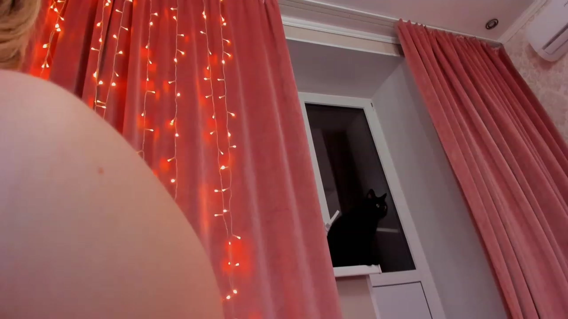 Gallery image thumbnail from Make_my_Luck's myfreecams stream on, 03/14/2023, 20:08 image 5 of 20