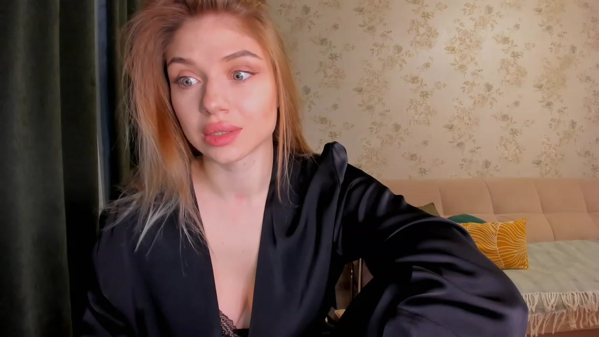 Gallery image thumbnail from Make_my_Luck's myfreecams stream on, 03/18/2023, 15:11 image 7 of 20