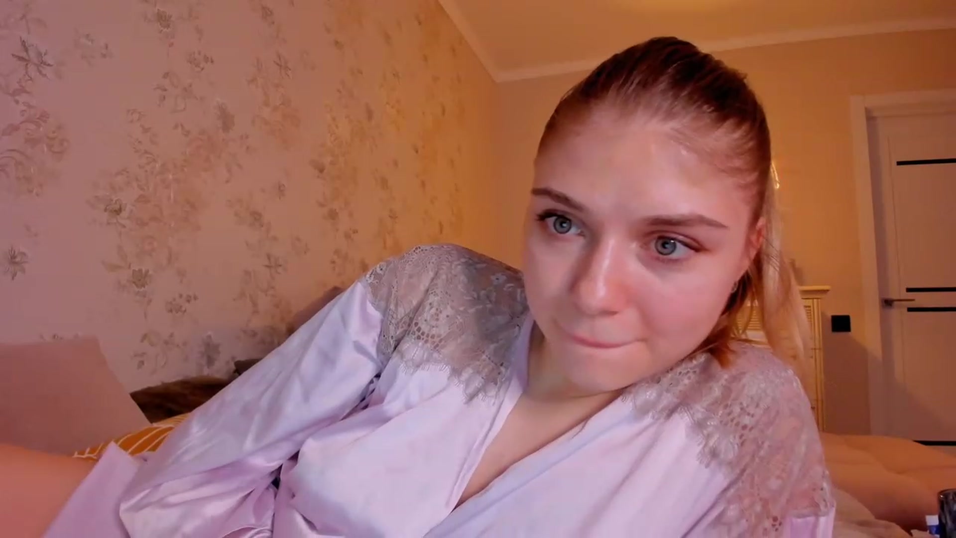 Gallery image thumbnail from Make_my_Luck's myfreecams stream on, 03/19/2023, 22:03 image 20 of 20