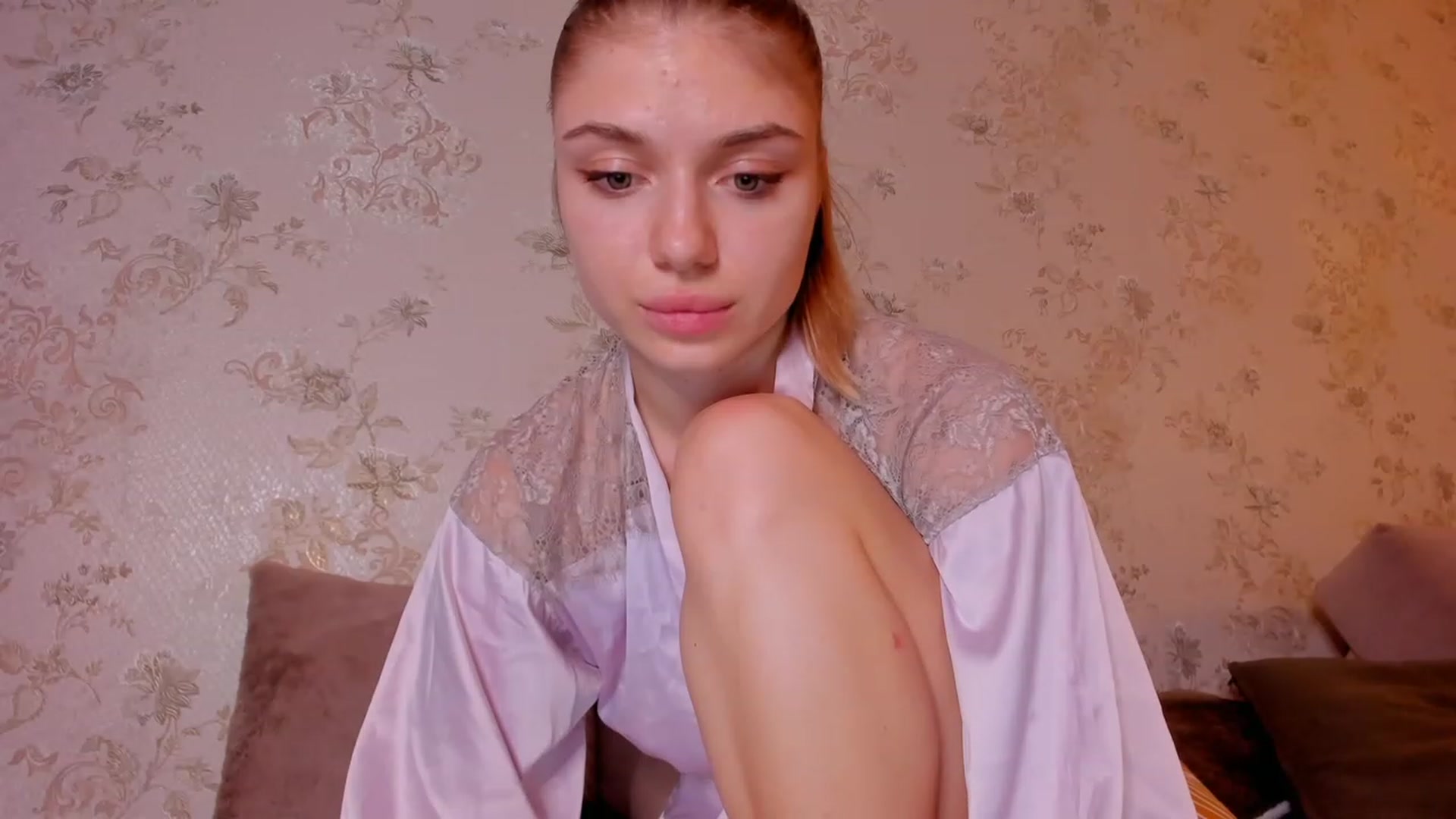 Gallery image thumbnail from Make_my_Luck's myfreecams stream on, 03/19/2023, 22:03 image 5 of 20