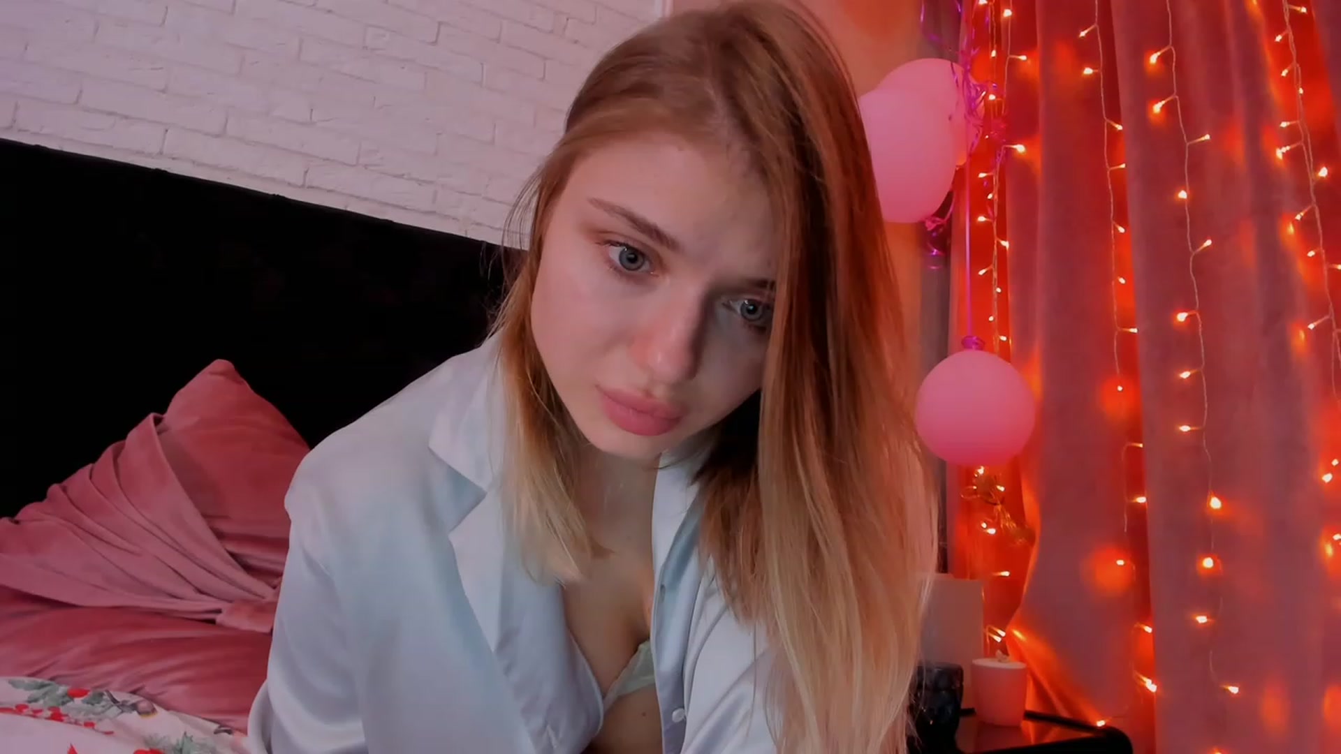 Gallery image thumbnail from Make_my_Luck's myfreecams stream on, 03/20/2023, 18:56 image 16 of 20