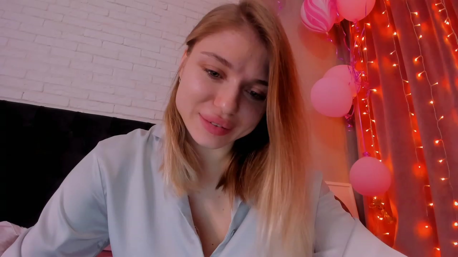 Gallery image thumbnail from Make_my_Luck's myfreecams stream on, 03/20/2023, 19:16 image 12 of 20
