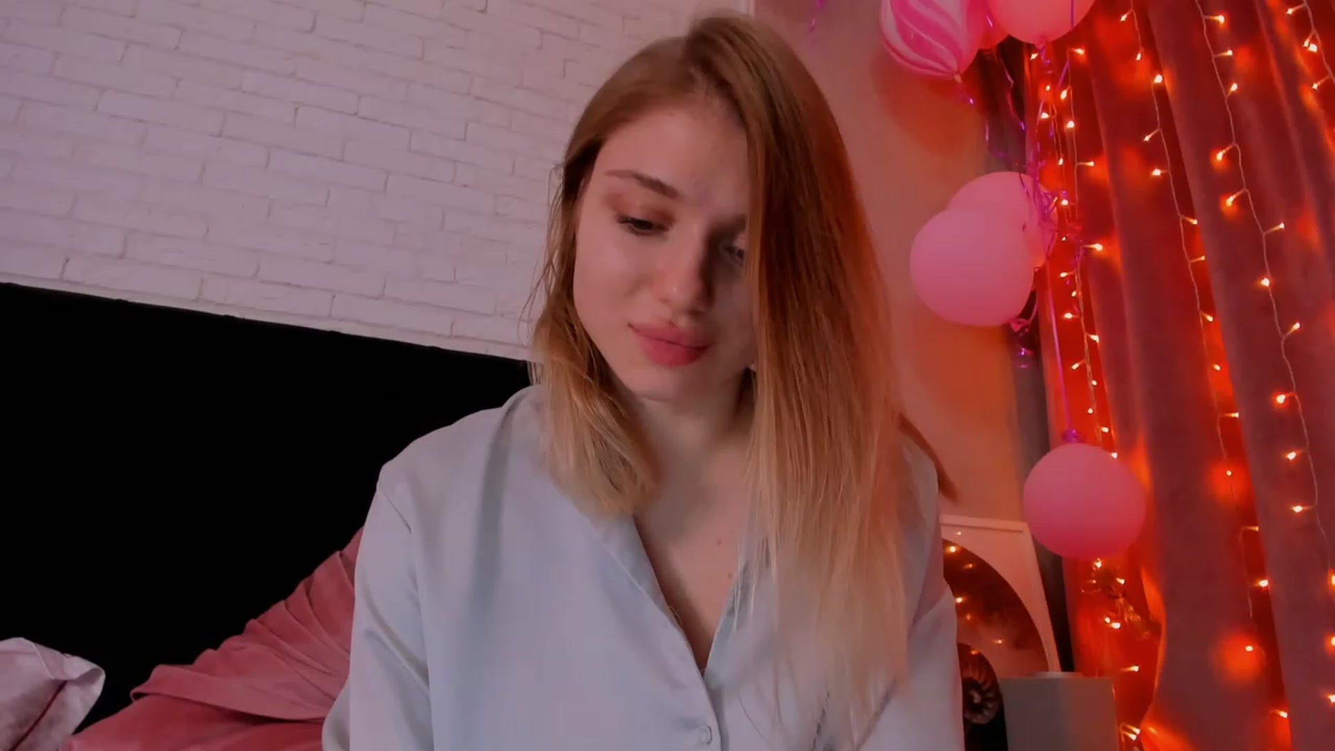 Gallery image thumbnail from Make_my_Luck's myfreecams stream on, 03/20/2023, 19:16 image 7 of 20