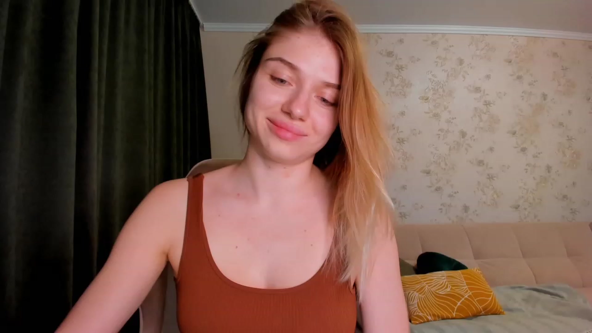 Gallery image thumbnail from Make_my_Luck's myfreecams stream on, 03/27/2023, 18:38 image 3 of 20