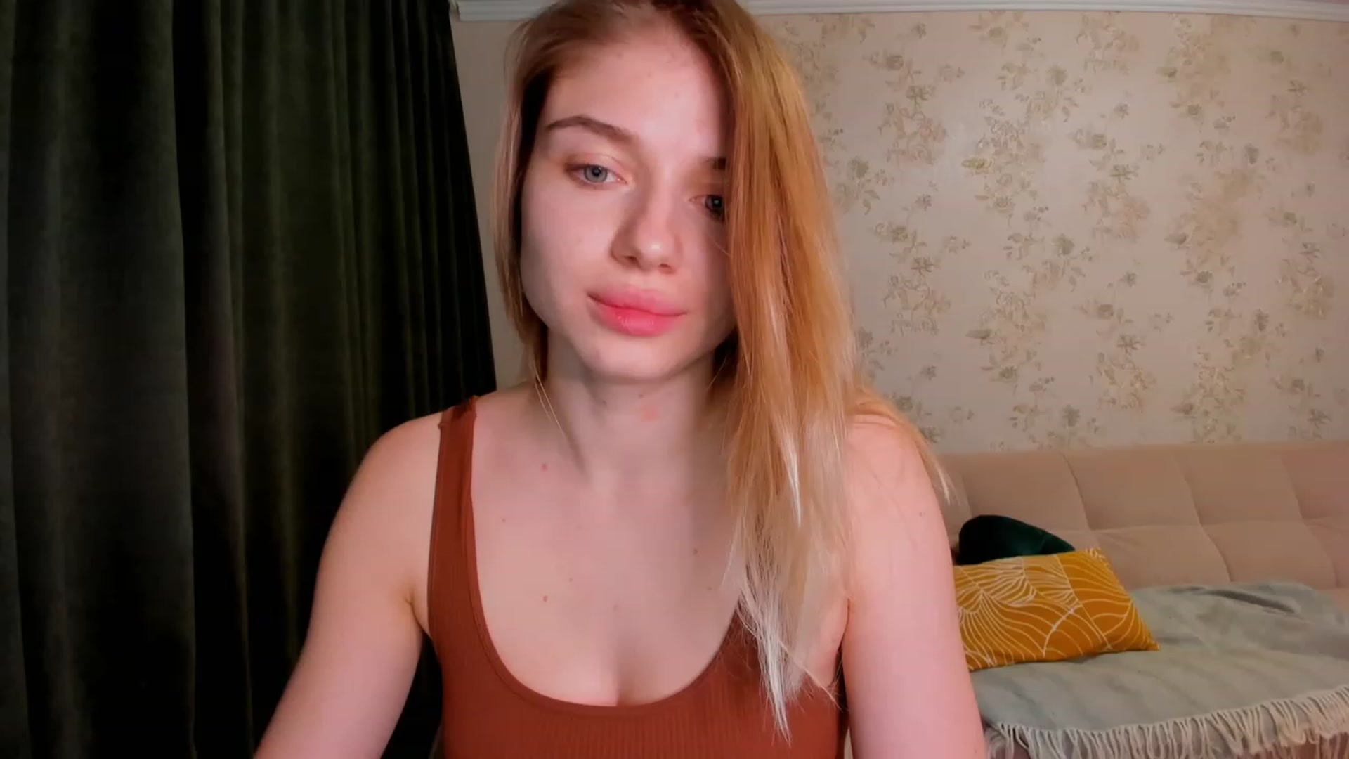 Gallery image thumbnail from Make_my_Luck's myfreecams stream on, 03/27/2023, 18:38 image 10 of 20