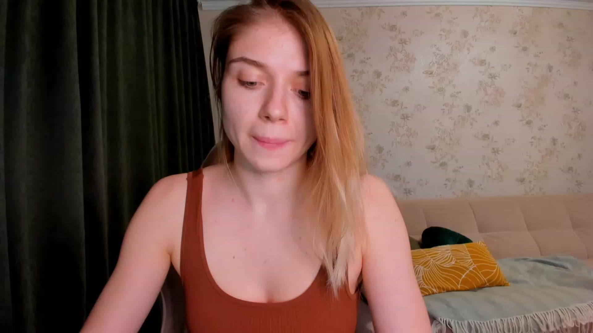 Gallery image thumbnail from Make_my_Luck's myfreecams stream on, 03/27/2023, 18:38 image 8 of 20