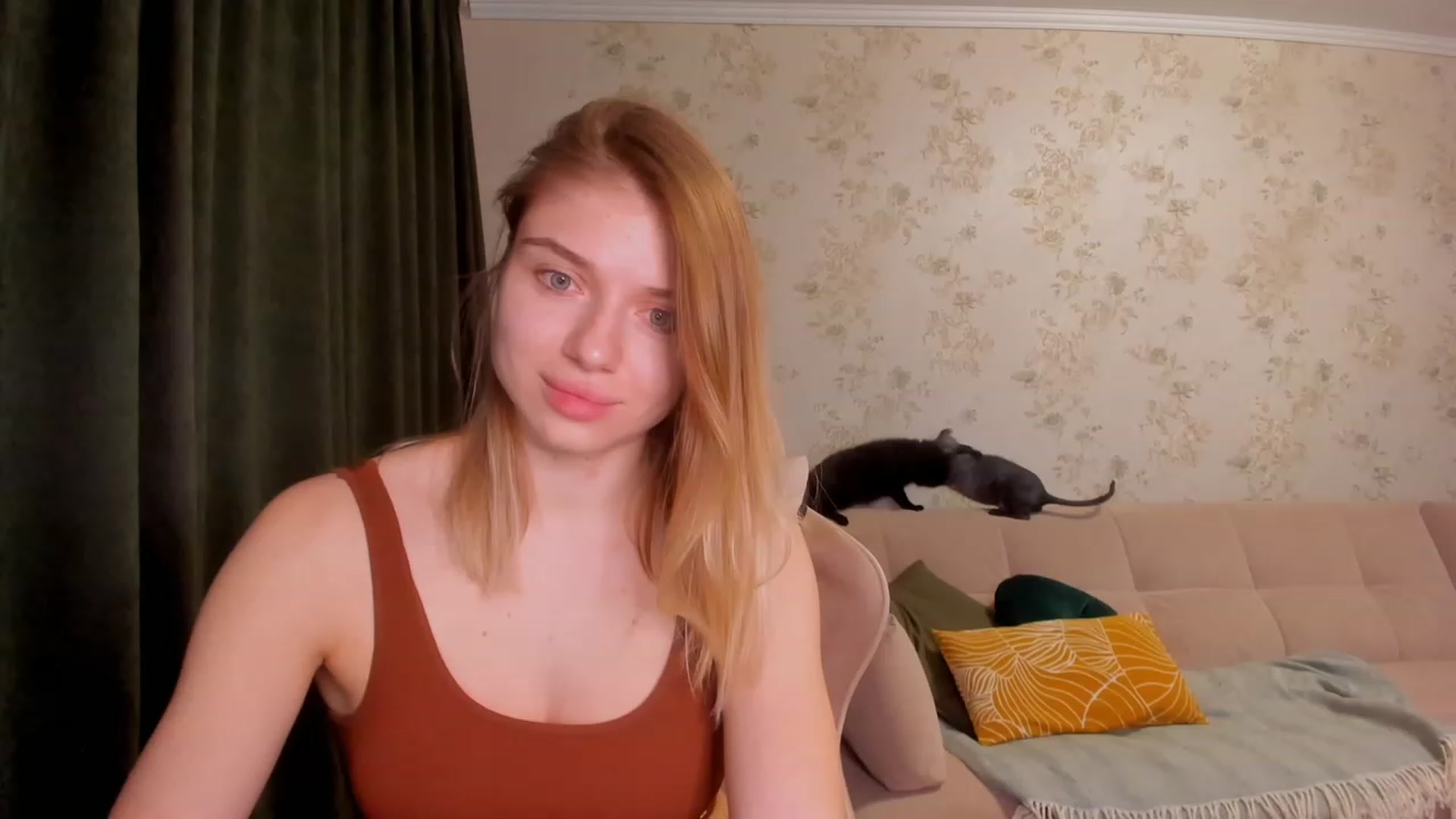 Gallery image thumbnail from Make_my_Luck's myfreecams stream on, 03/27/2023, 20:54 image 1 of 20