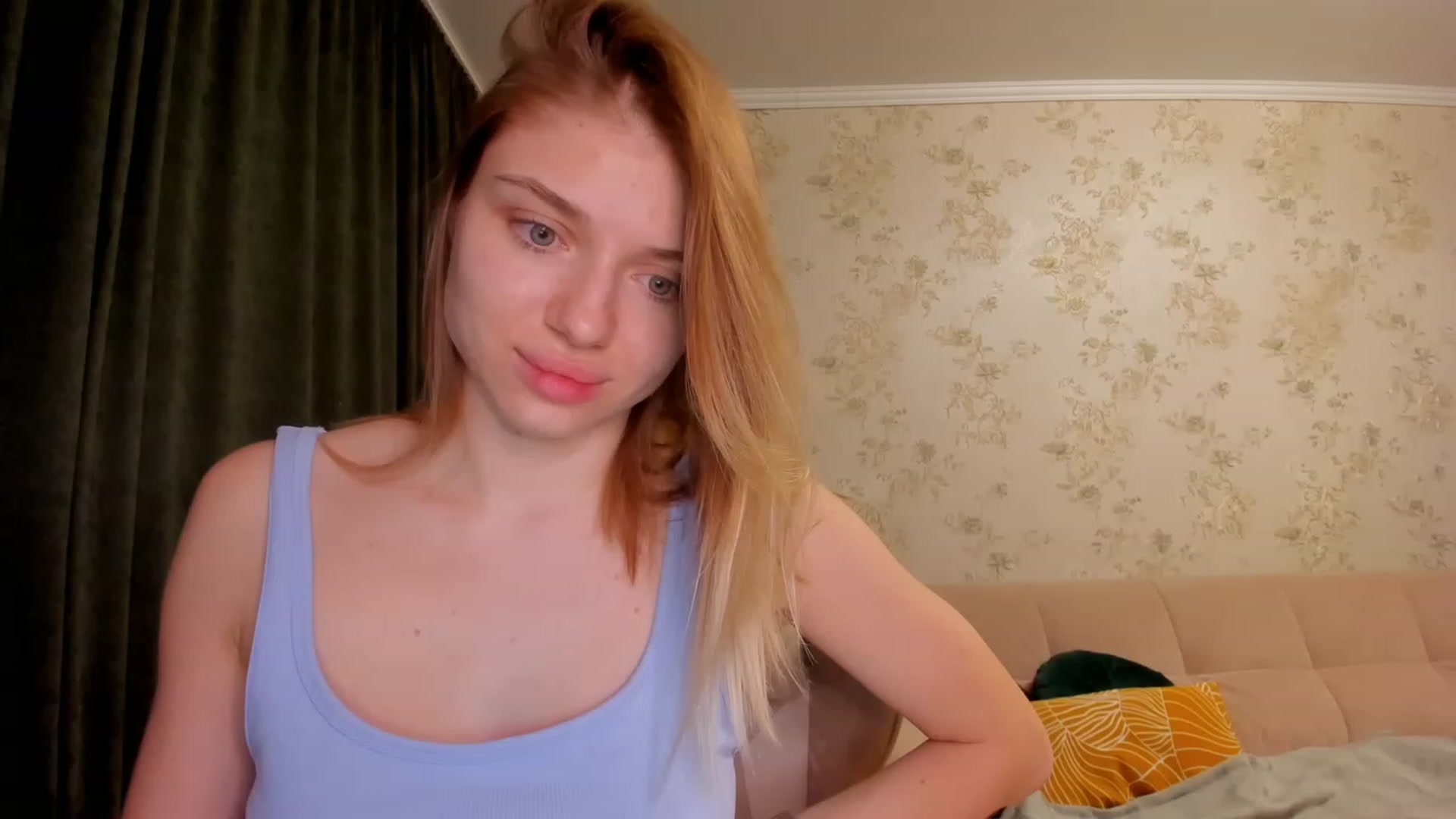 Gallery image thumbnail from Make_my_Luck's myfreecams stream on, 03/30/2023, 18:43 image 2 of 20