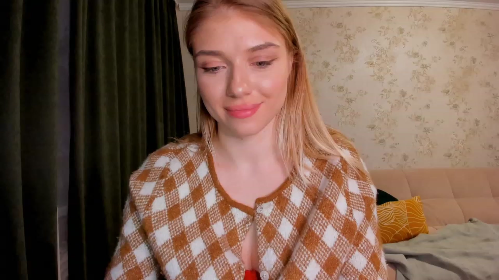 Gallery image thumbnail from Make_my_Luck's myfreecams stream on, 03/31/2023, 20:21 image 17 of 20