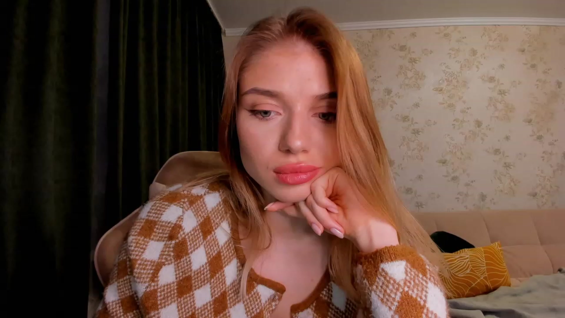 Gallery image thumbnail from Make_my_Luck's myfreecams stream on, 03/31/2023, 20:21 image 1 of 20