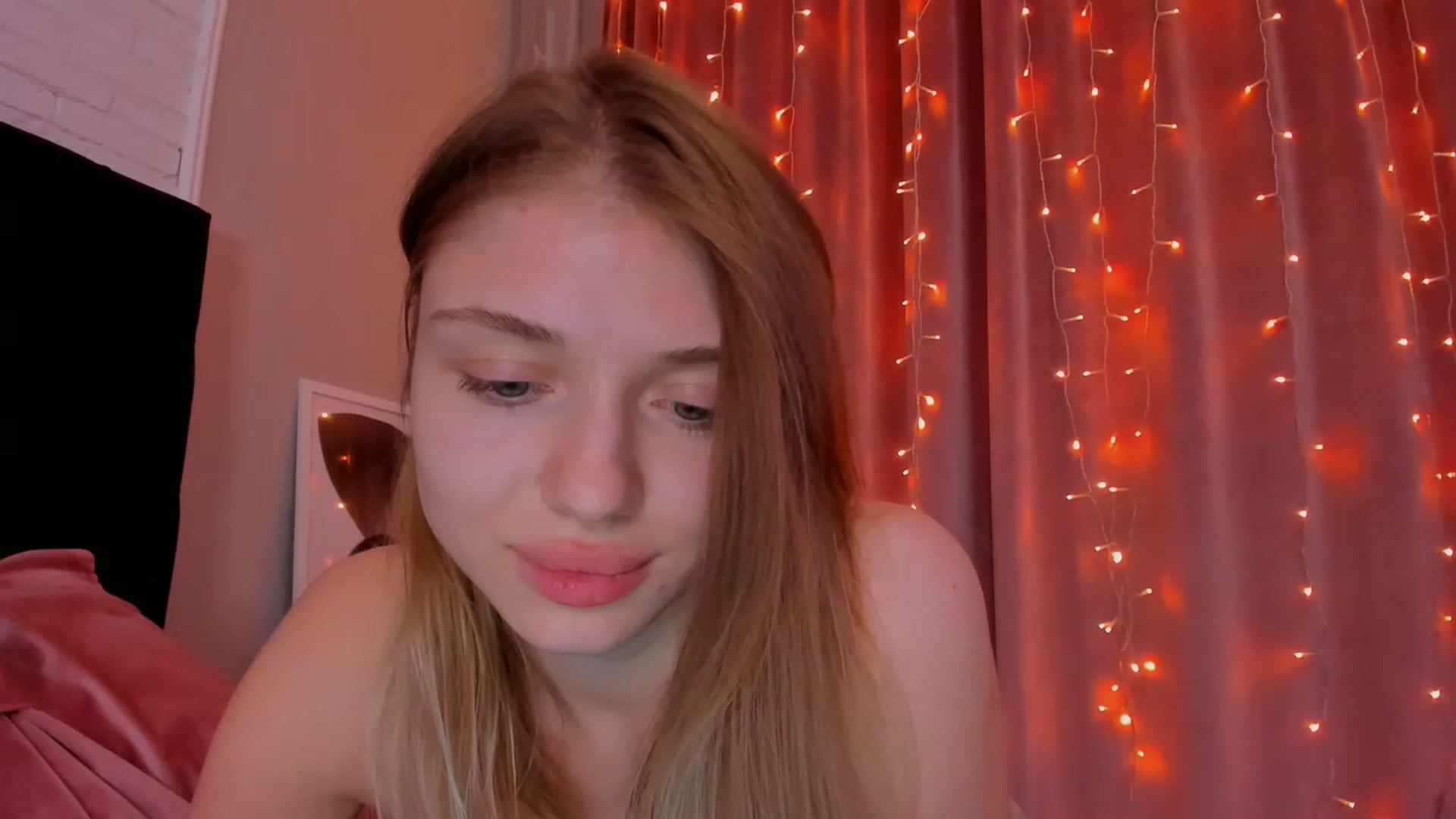 Gallery image thumbnail from Make_my_Luck's myfreecams stream on, 04/09/2023, 20:04 image 12 of 20