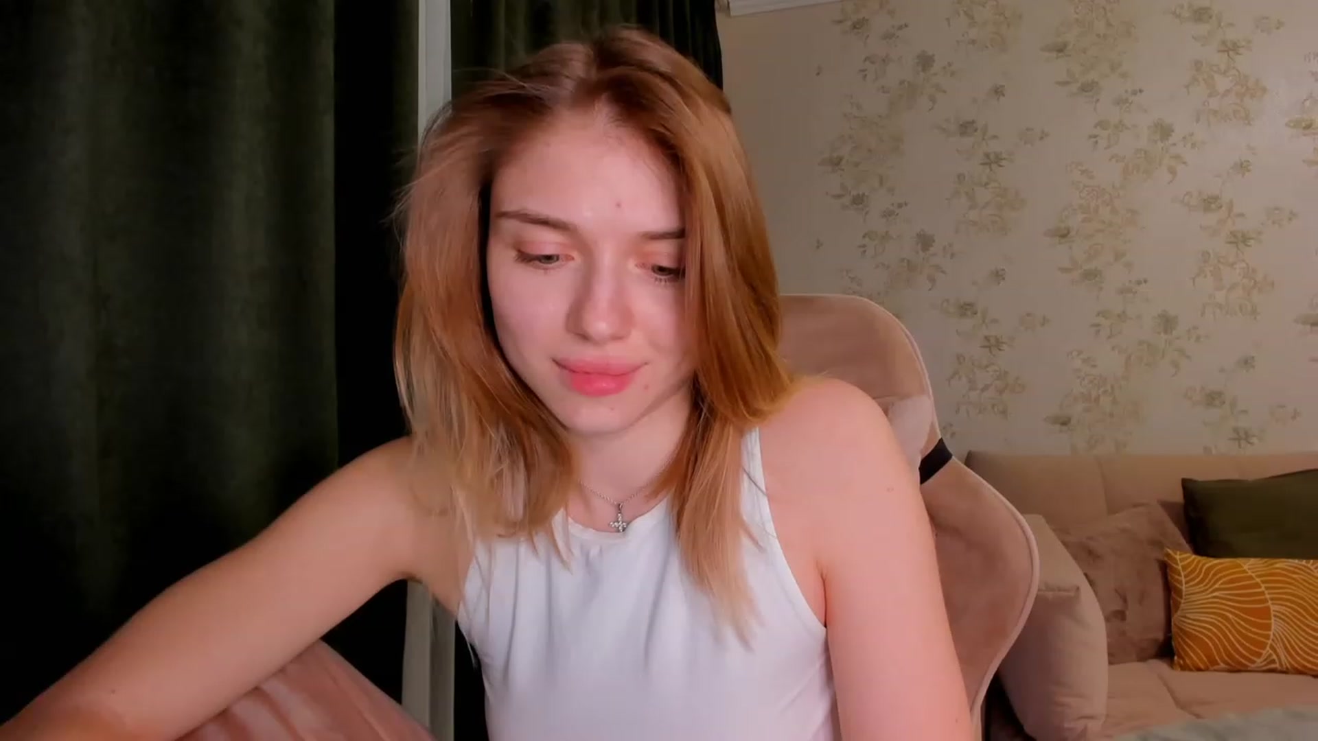 Gallery image thumbnail from Make_my_Luck's myfreecams stream on, 04/12/2023, 19:11 image 8 of 20