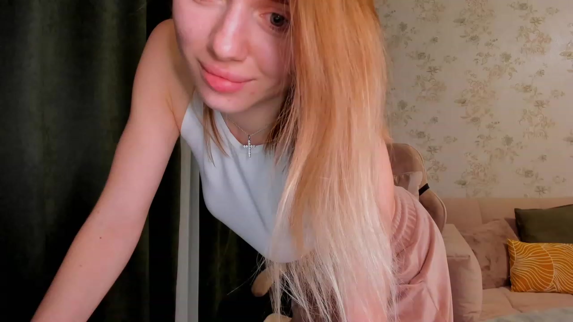 Gallery image thumbnail from Make_my_Luck's myfreecams stream on, 04/12/2023, 19:11 image 7 of 20