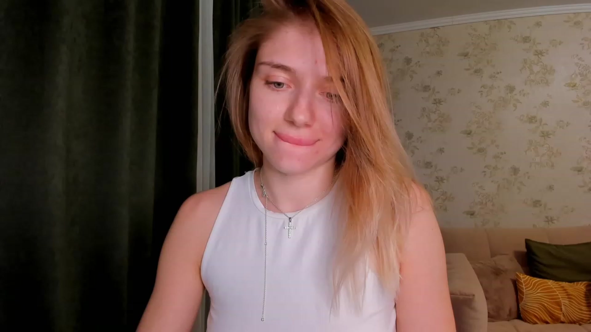Gallery image thumbnail from Make_my_Luck's myfreecams stream on, 04/12/2023, 20:25 image 19 of 20