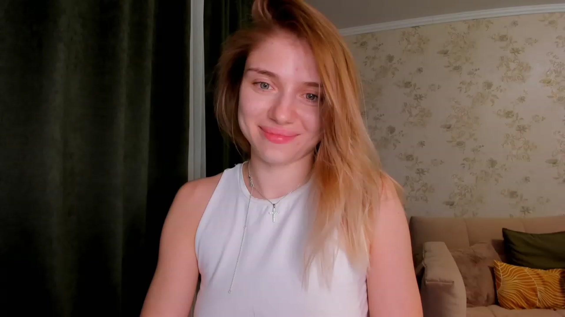 Gallery image thumbnail from Make_my_Luck's myfreecams stream on, 04/12/2023, 20:25 image 17 of 20