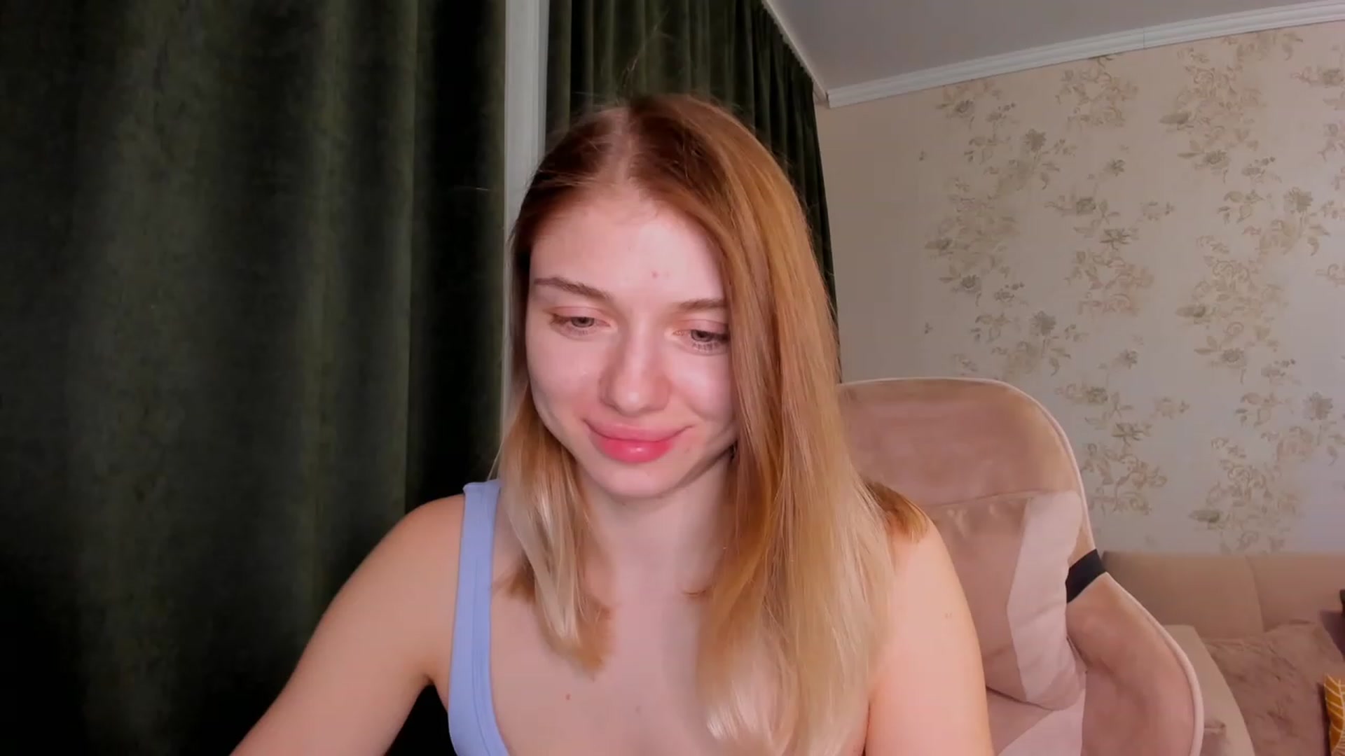 Gallery image thumbnail from Make_my_Luck's myfreecams stream on, 04/13/2023, 20:54 image 15 of 20