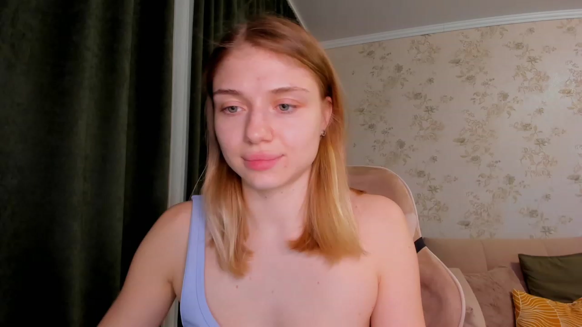 Gallery image thumbnail from Make_my_Luck's myfreecams stream on, 04/13/2023, 20:54 image 17 of 20