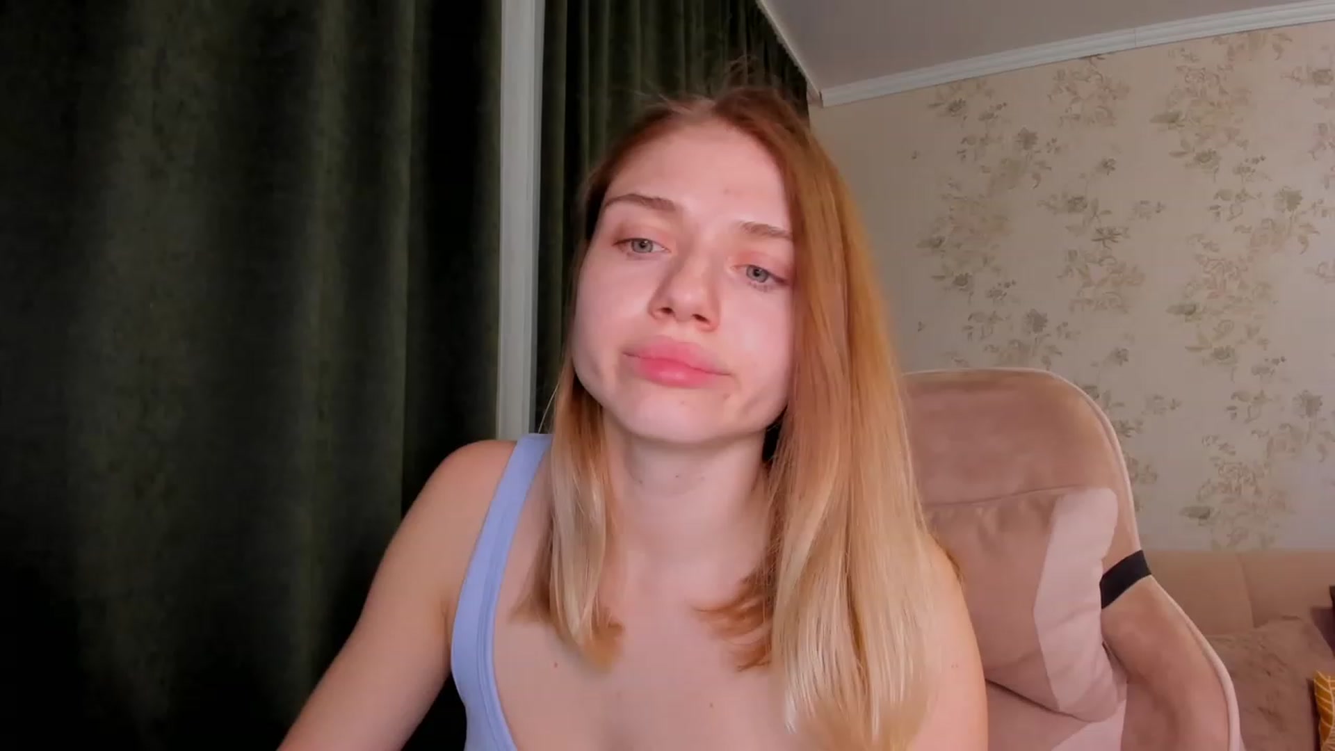 Gallery image thumbnail from Make_my_Luck's myfreecams stream on, 04/13/2023, 20:54 image 16 of 20
