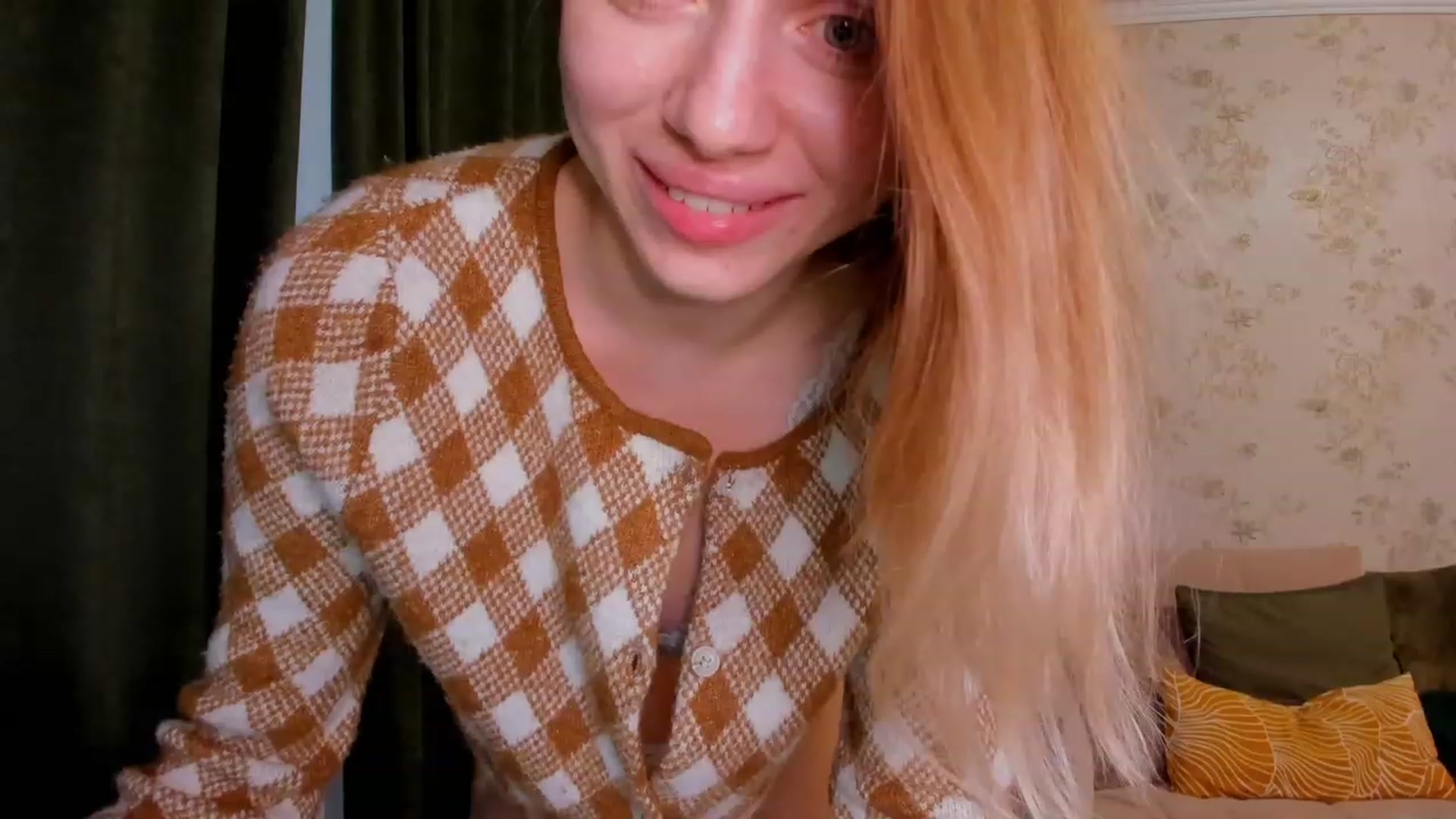 Gallery image thumbnail from Make_my_Luck's myfreecams stream on, 04/14/2023, 14:16 image 16 of 20