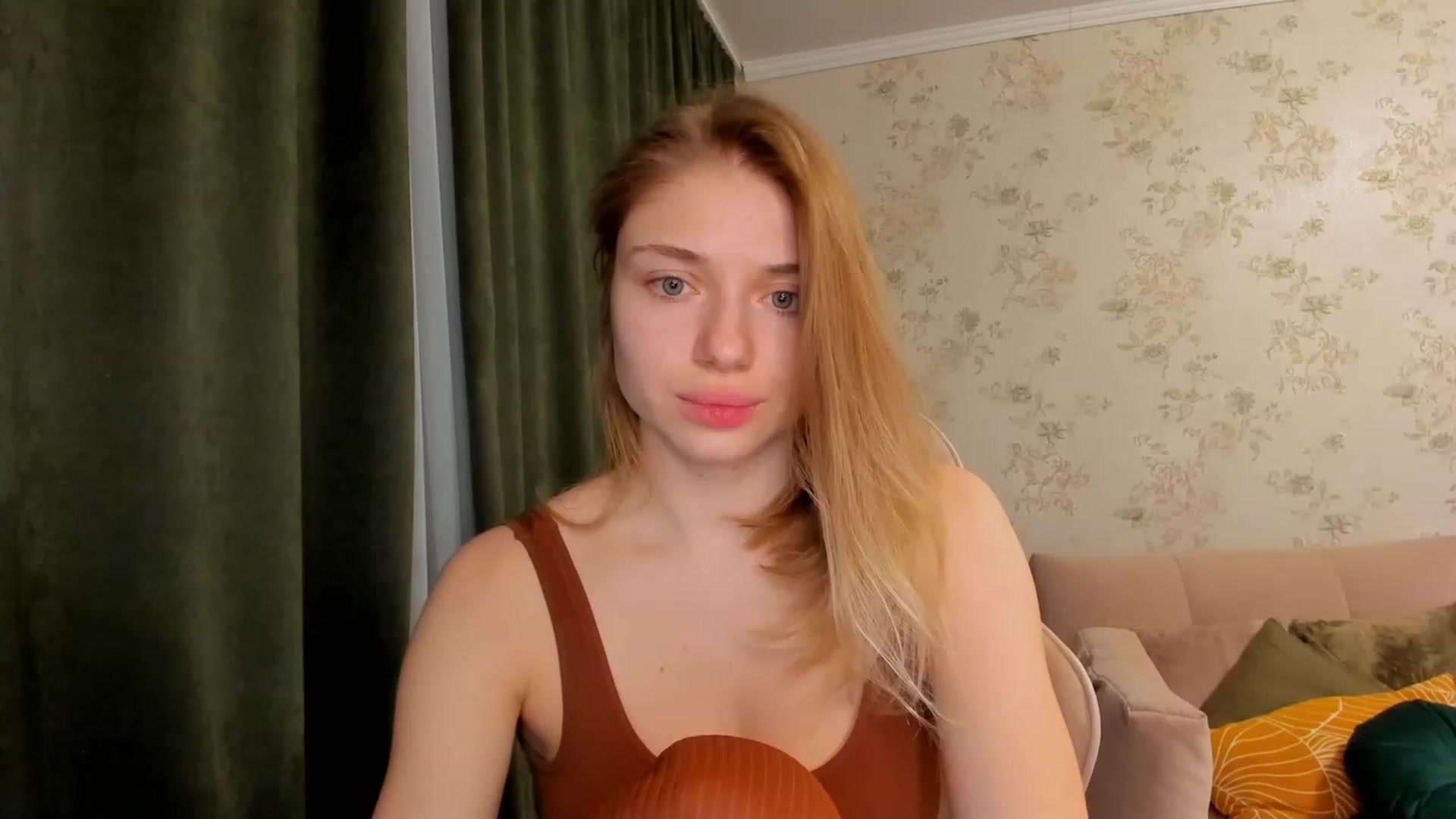 Gallery image thumbnail from Make_my_Luck's myfreecams stream on, 04/24/2023, 19:29 image 7 of 20