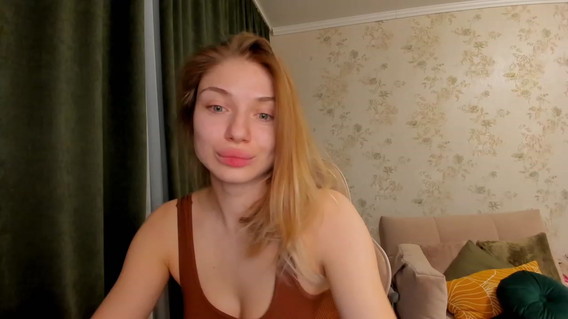 Gallery image thumbnail from Make_my_Luck's myfreecams stream on, 04/24/2023, 19:29 image 1 of 20