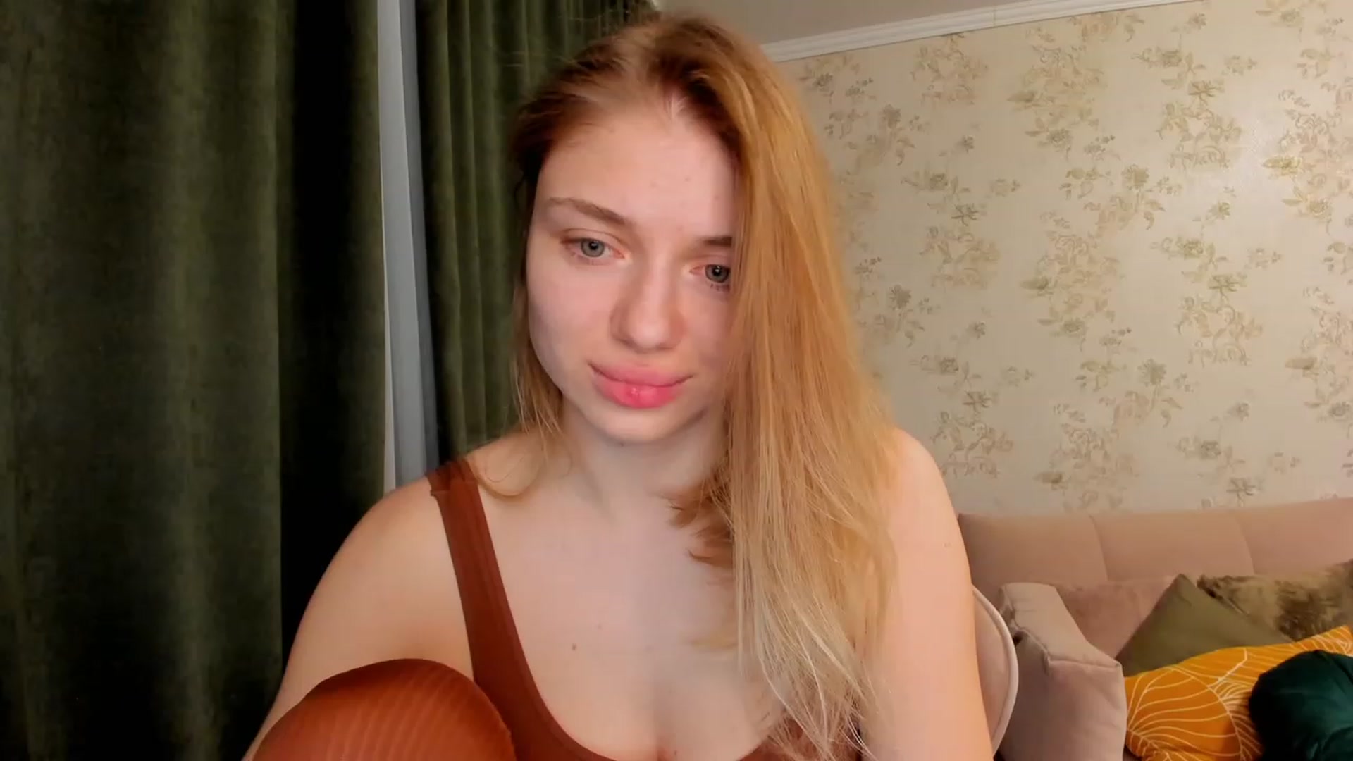 Gallery image thumbnail from Make_my_Luck's myfreecams stream on, 04/24/2023, 19:29 image 8 of 20