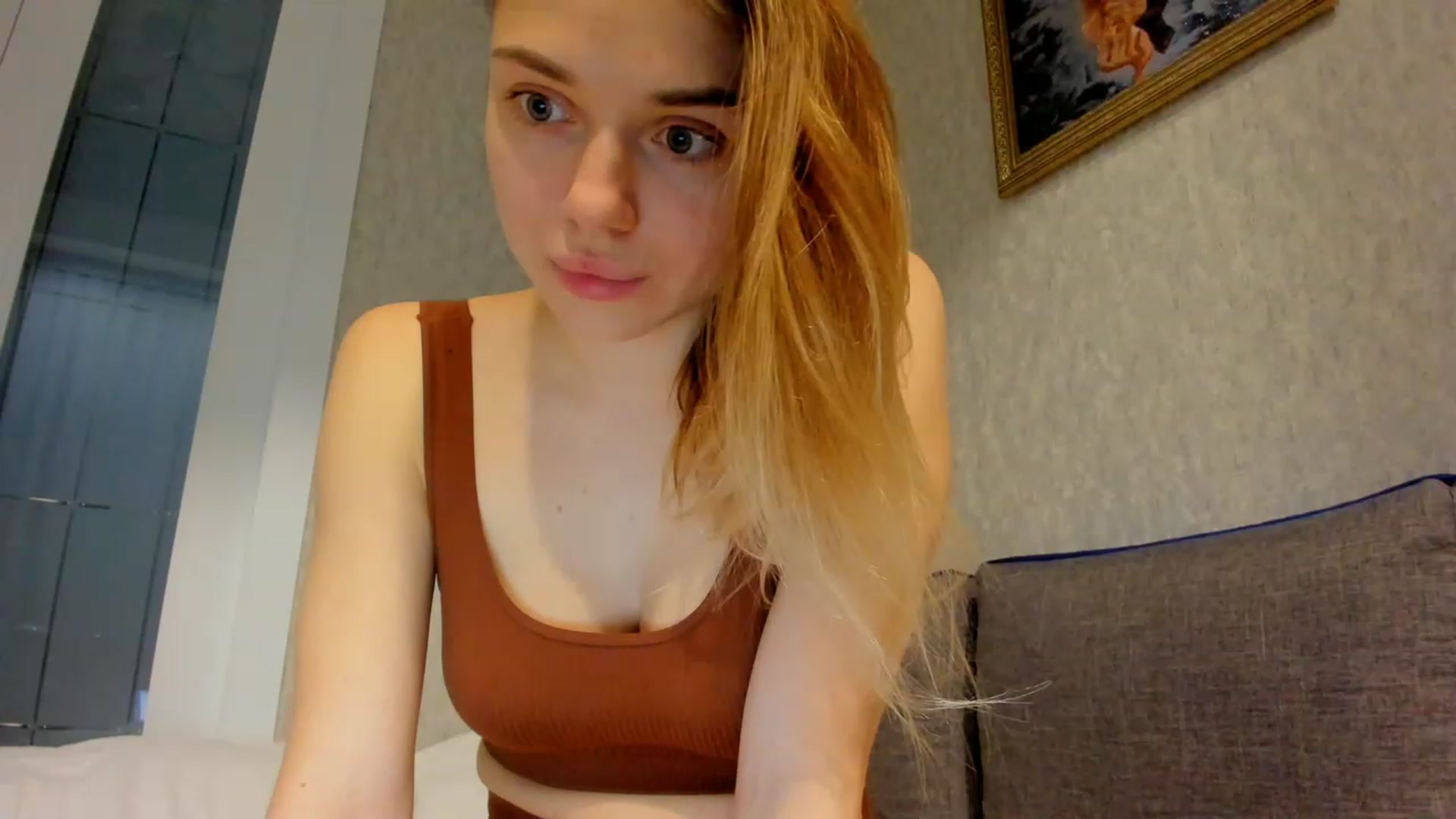 Gallery image thumbnail from Make_my_Luck's myfreecams stream on, 05/13/2023, 20:49 image 10 of 20