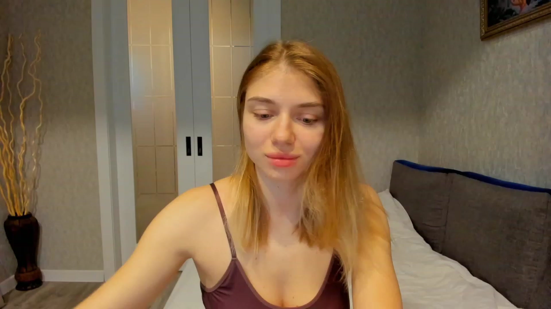 Gallery image thumbnail from Make_my_Luck's myfreecams stream on, 05/15/2023, 21:15 image 1 of 20