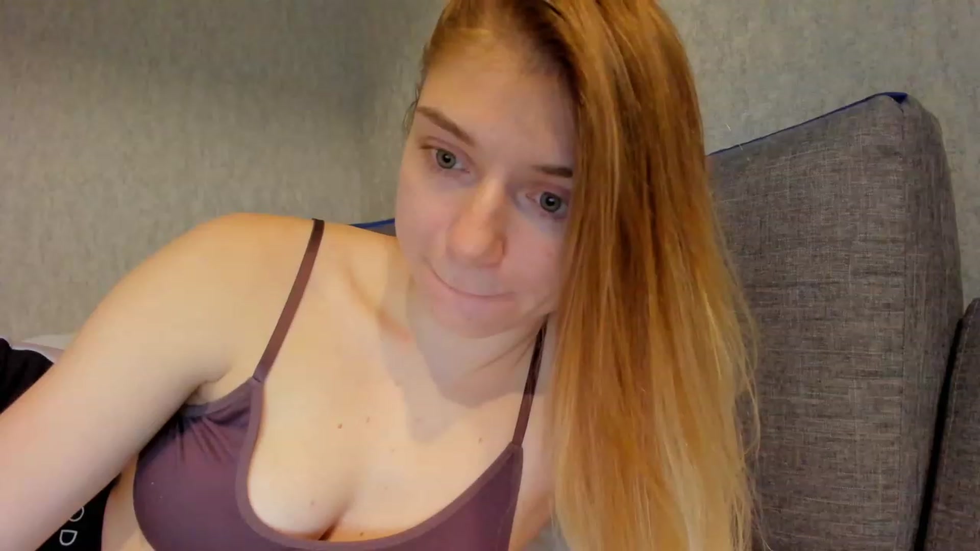 Gallery image thumbnail from Make_my_Luck's myfreecams stream on, 05/15/2023, 21:15 image 16 of 20