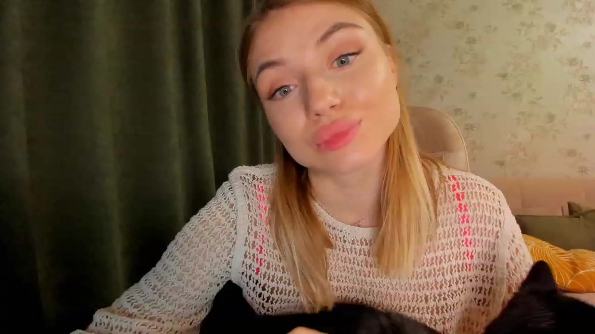 Gallery image thumbnail from Make_my_Luck's myfreecams stream on, 05/27/2023, 21:48 image 2 of 20
