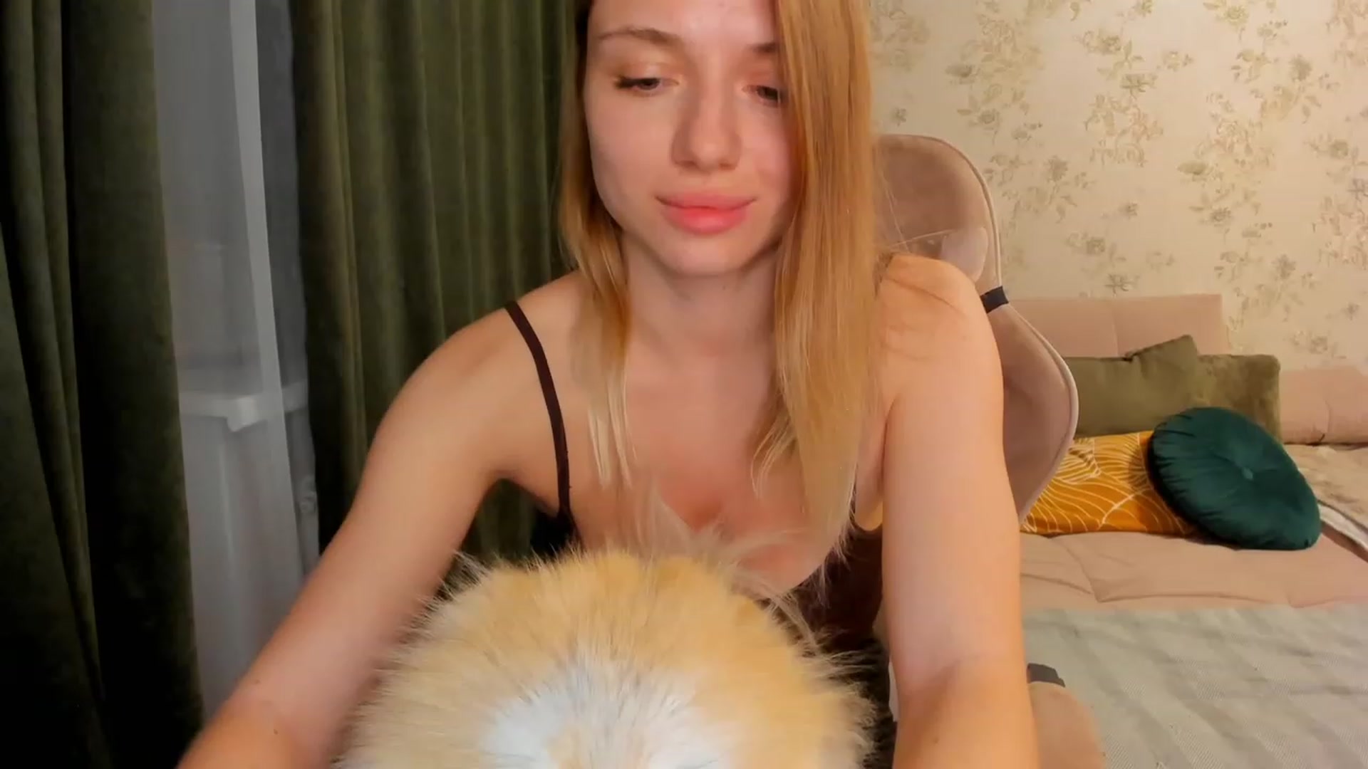 Gallery image thumbnail from Make_my_Luck's myfreecams stream on, 06/01/2023, 19:06 image 7 of 20