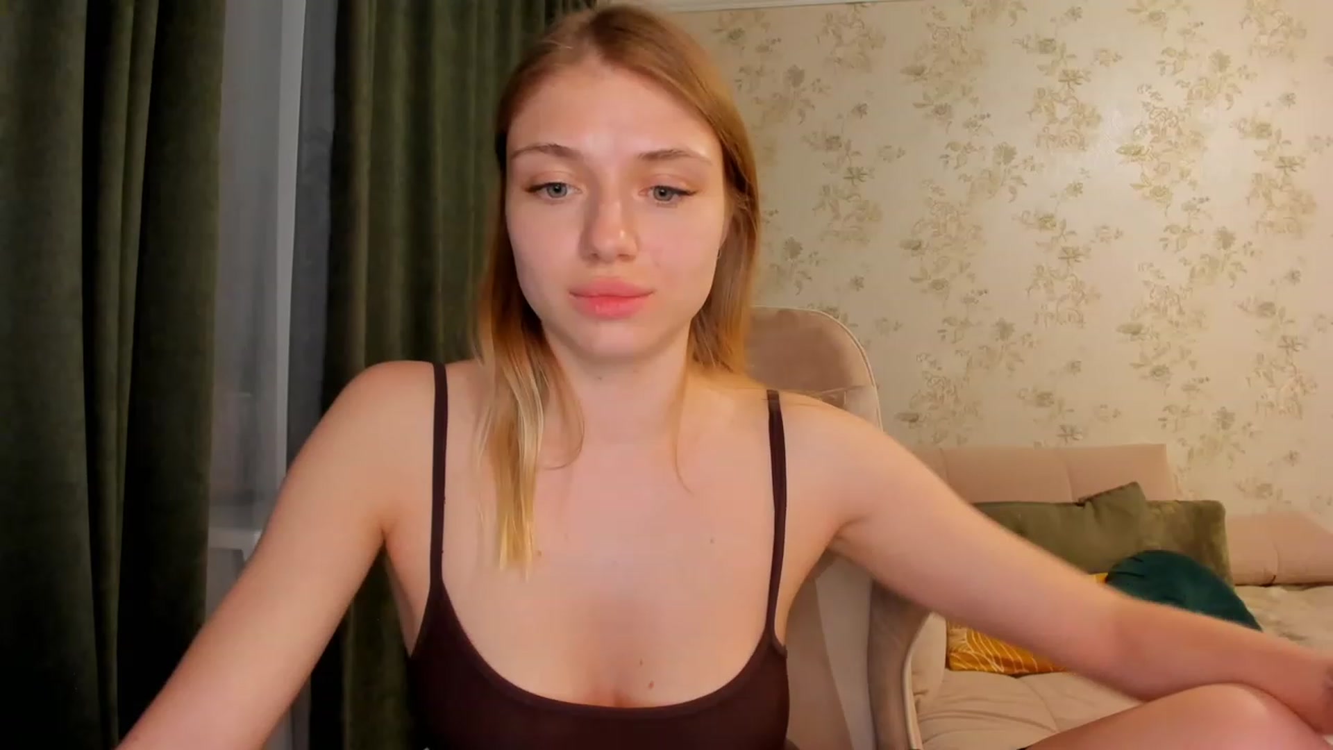 Gallery image thumbnail from Make_my_Luck's myfreecams stream on, 06/01/2023, 19:06 image 12 of 20