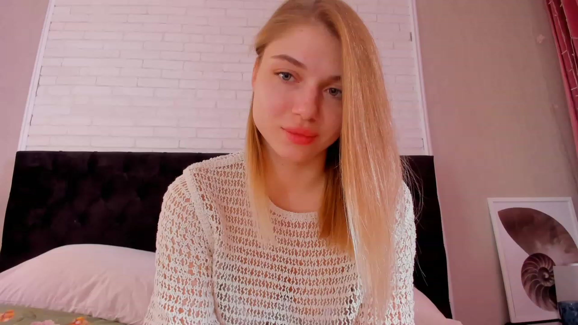 Gallery image thumbnail from Make_my_Luck's myfreecams stream on, 06/05/2023, 08:02 image 2 of 20