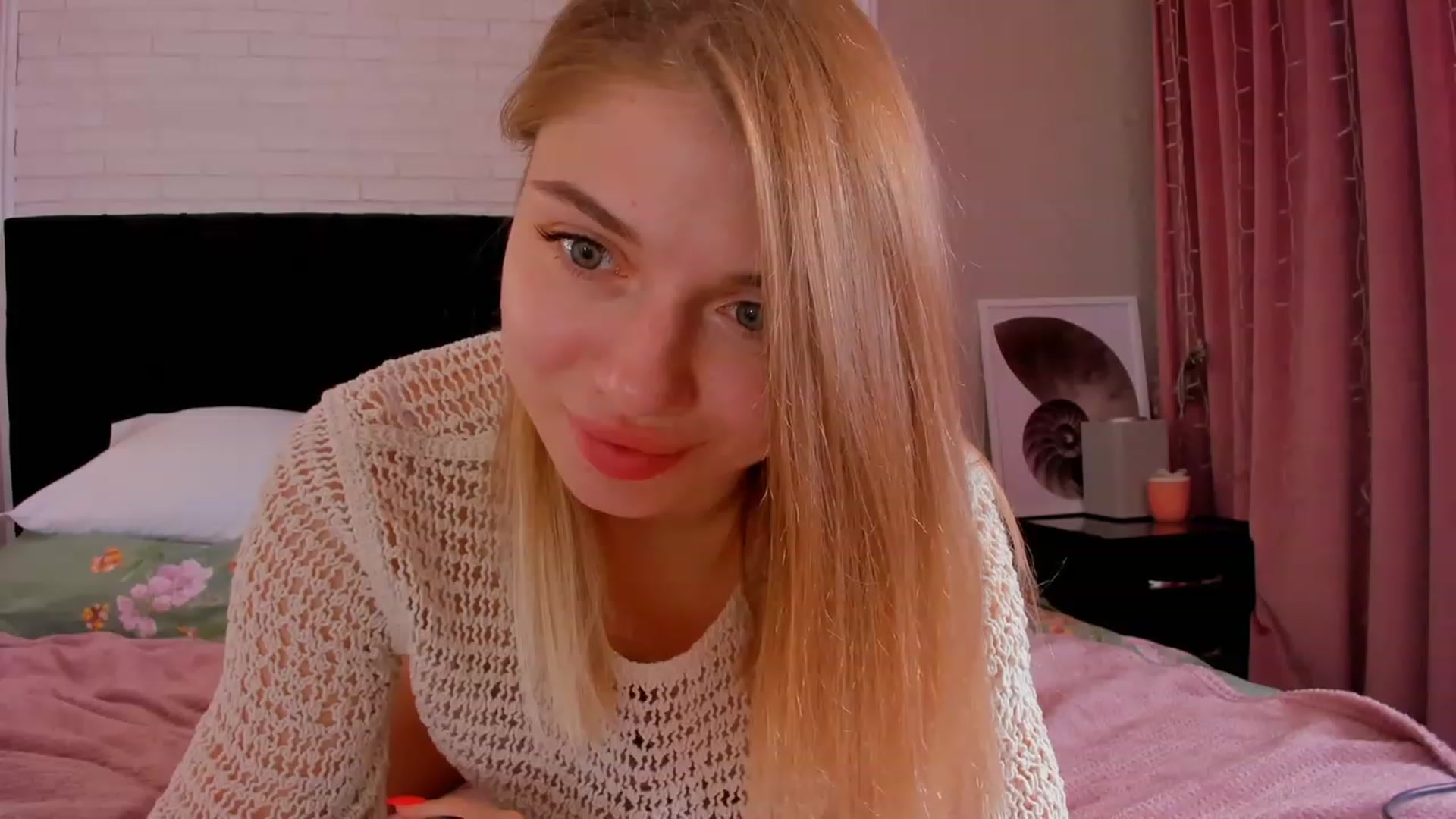 Gallery image thumbnail from Make_my_Luck's myfreecams stream on, 06/05/2023, 08:02 image 17 of 20