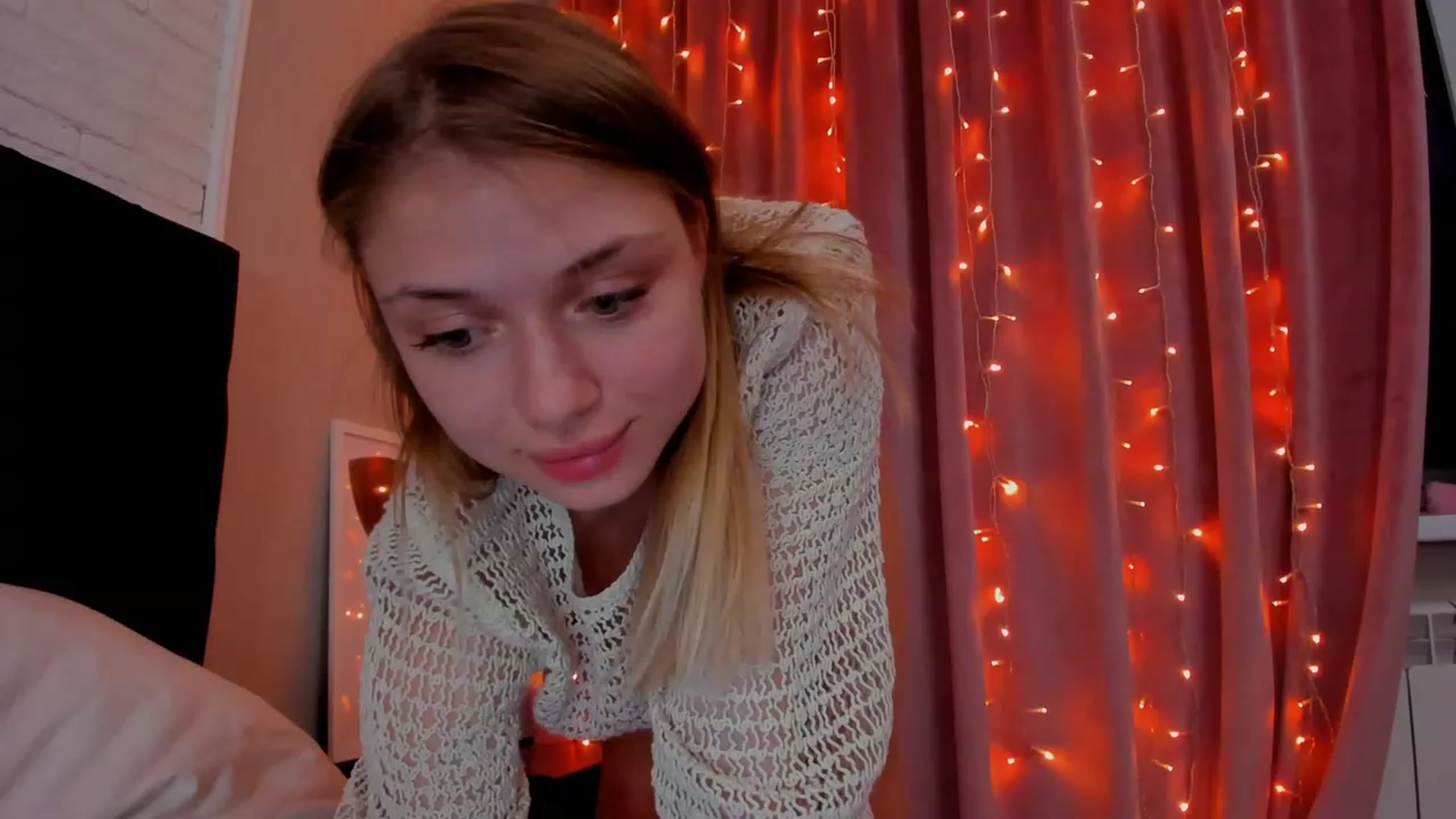 Gallery image thumbnail from Make_my_Luck's myfreecams stream on, 06/08/2023, 18:59 image 8 of 20