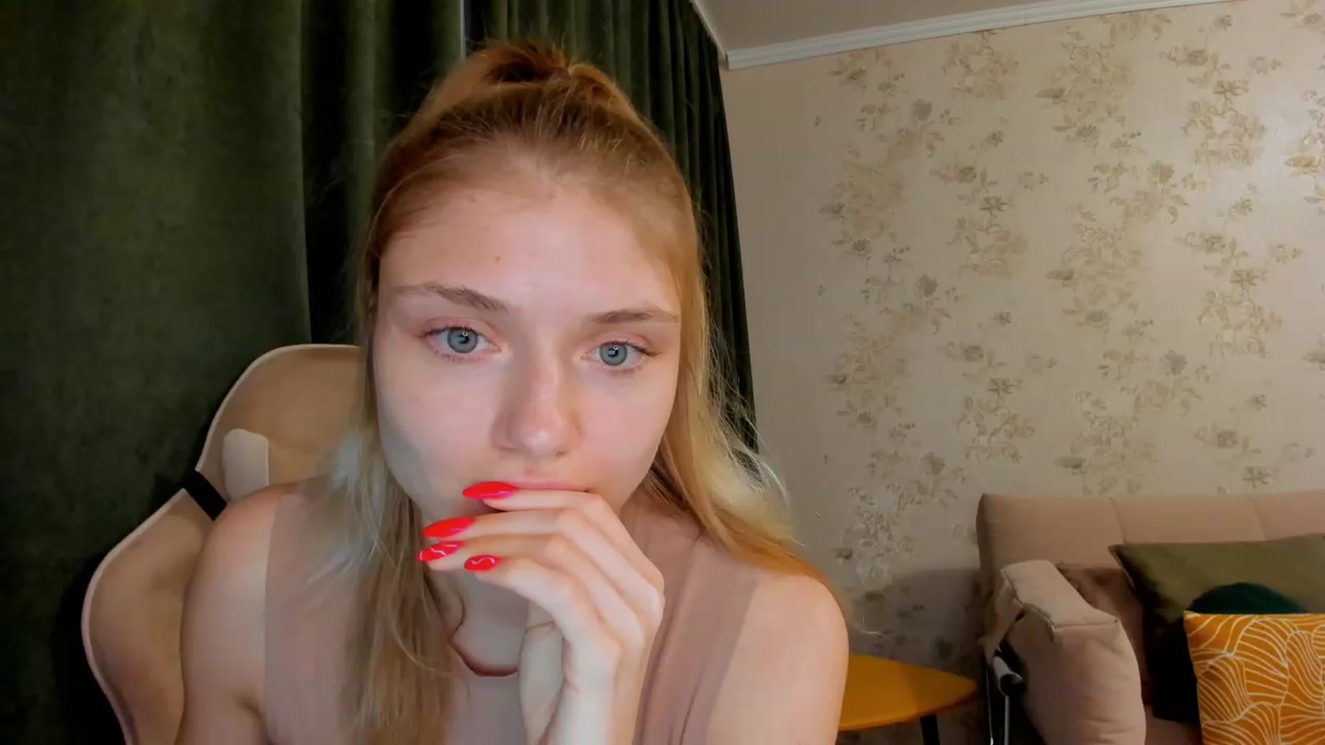 Gallery image thumbnail from Make_my_Luck's myfreecams stream on, 06/16/2023, 19:51 image 6 of 20