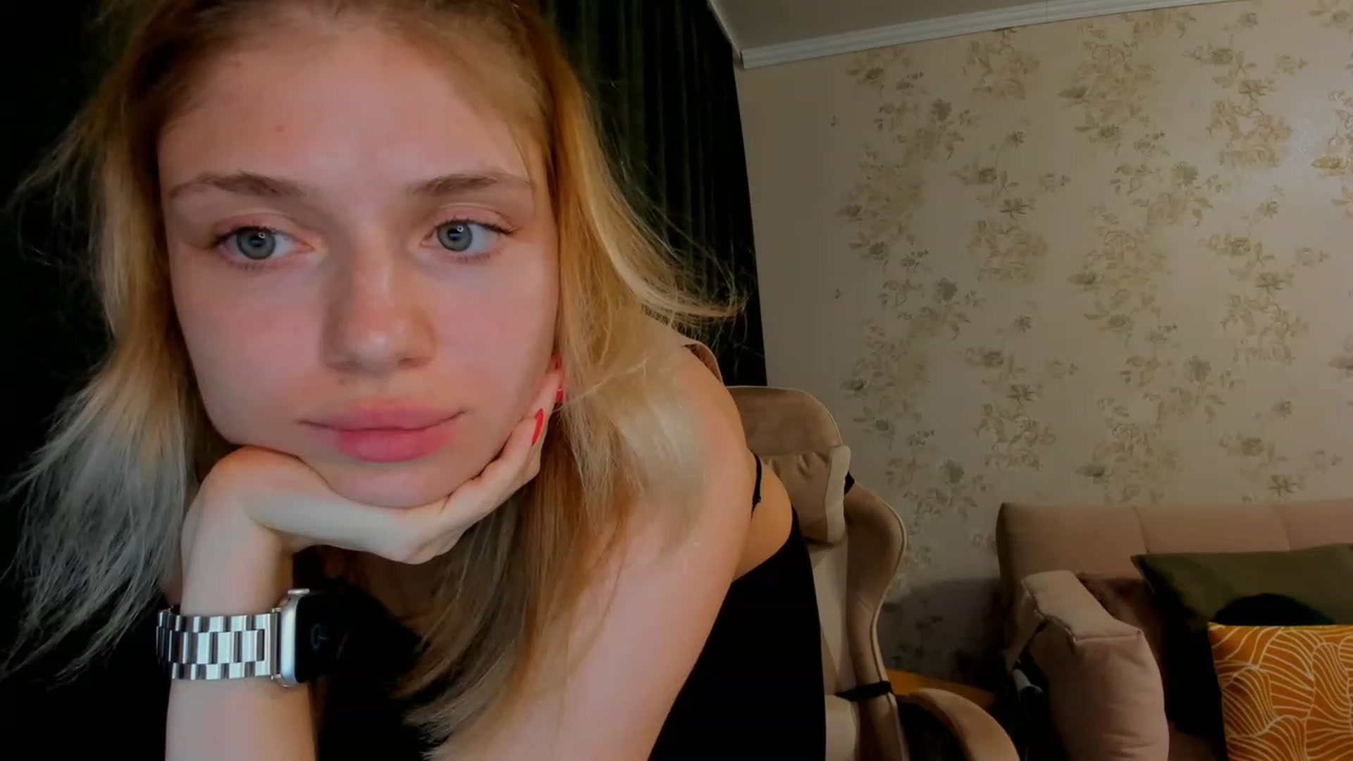 Gallery image thumbnail from Make_my_Luck's myfreecams stream on, 06/16/2023, 19:51 image 14 of 20