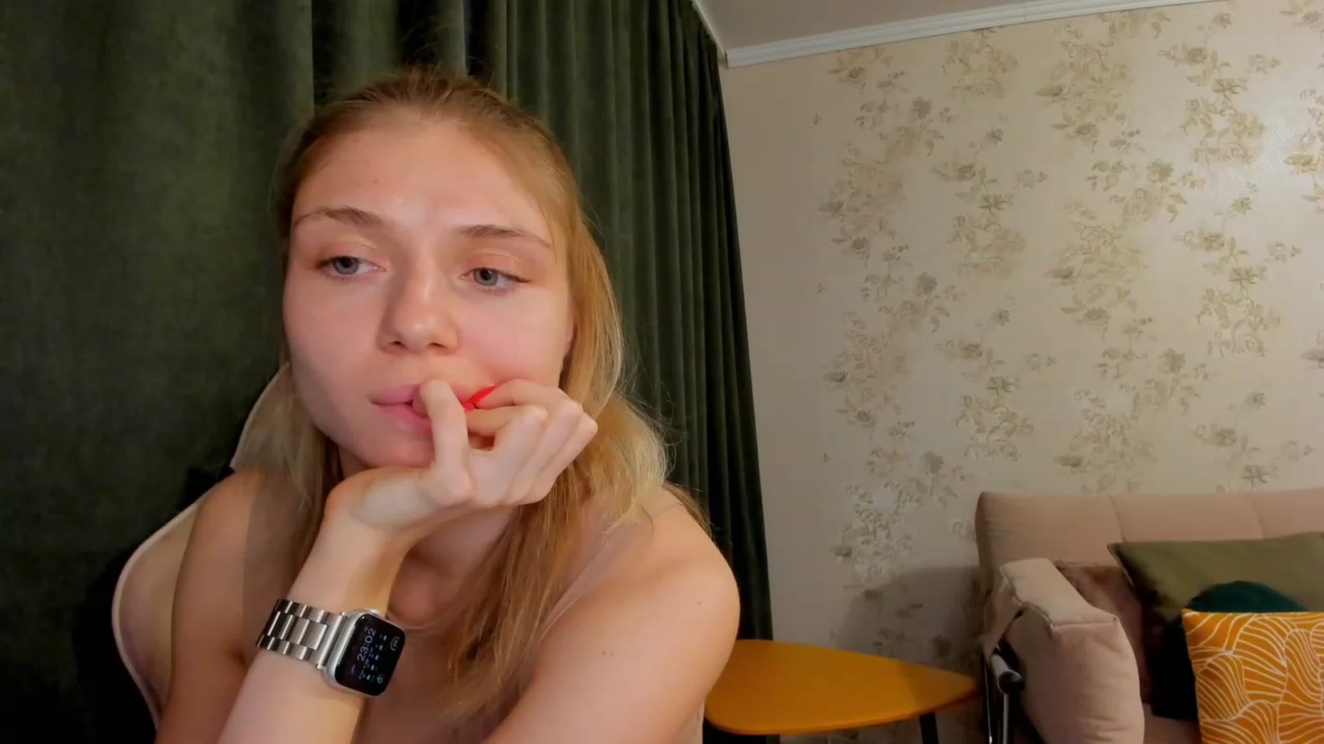Gallery image thumbnail from Make_my_Luck's myfreecams stream on, 06/16/2023, 19:51 image 1 of 20