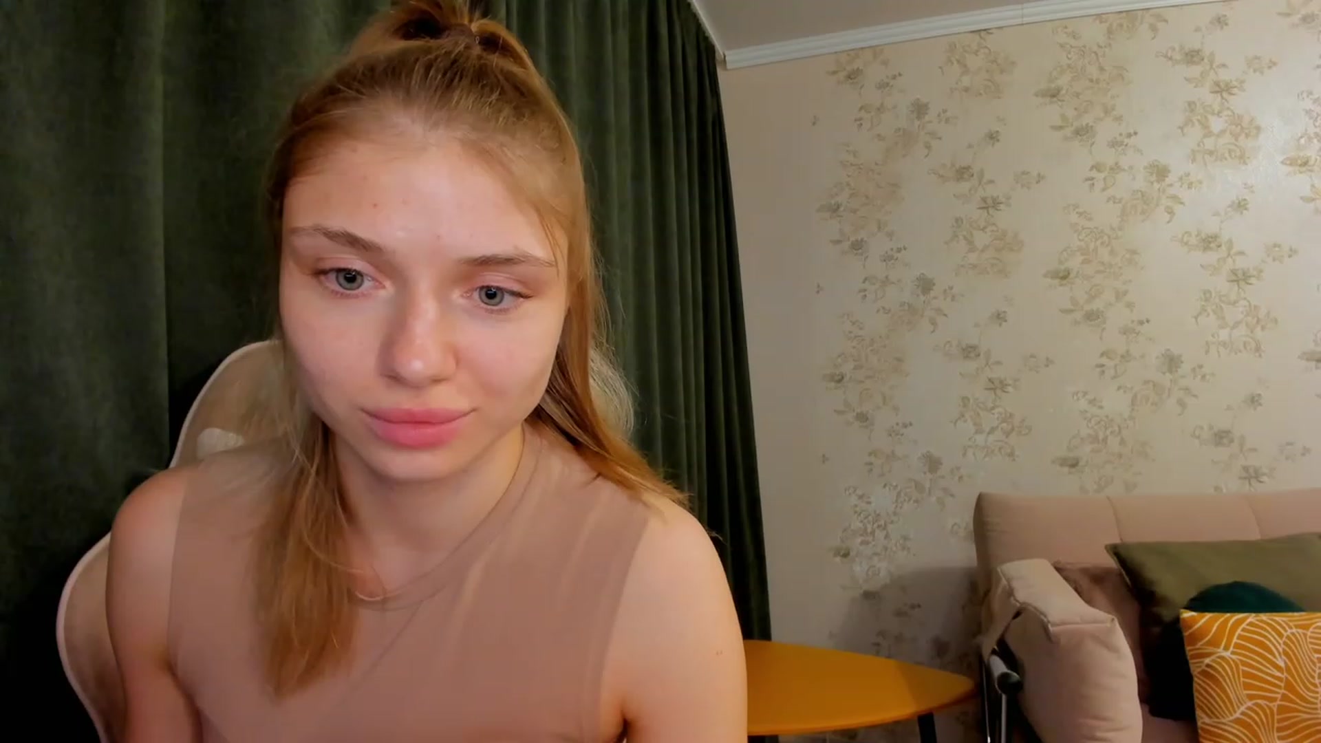 Gallery image thumbnail from Make_my_Luck's myfreecams stream on, 06/16/2023, 19:51 image 3 of 20