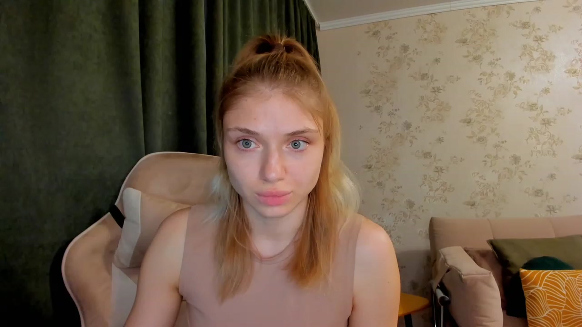 Gallery image thumbnail from Make_my_Luck's myfreecams stream on, 06/16/2023, 19:51 image 2 of 20