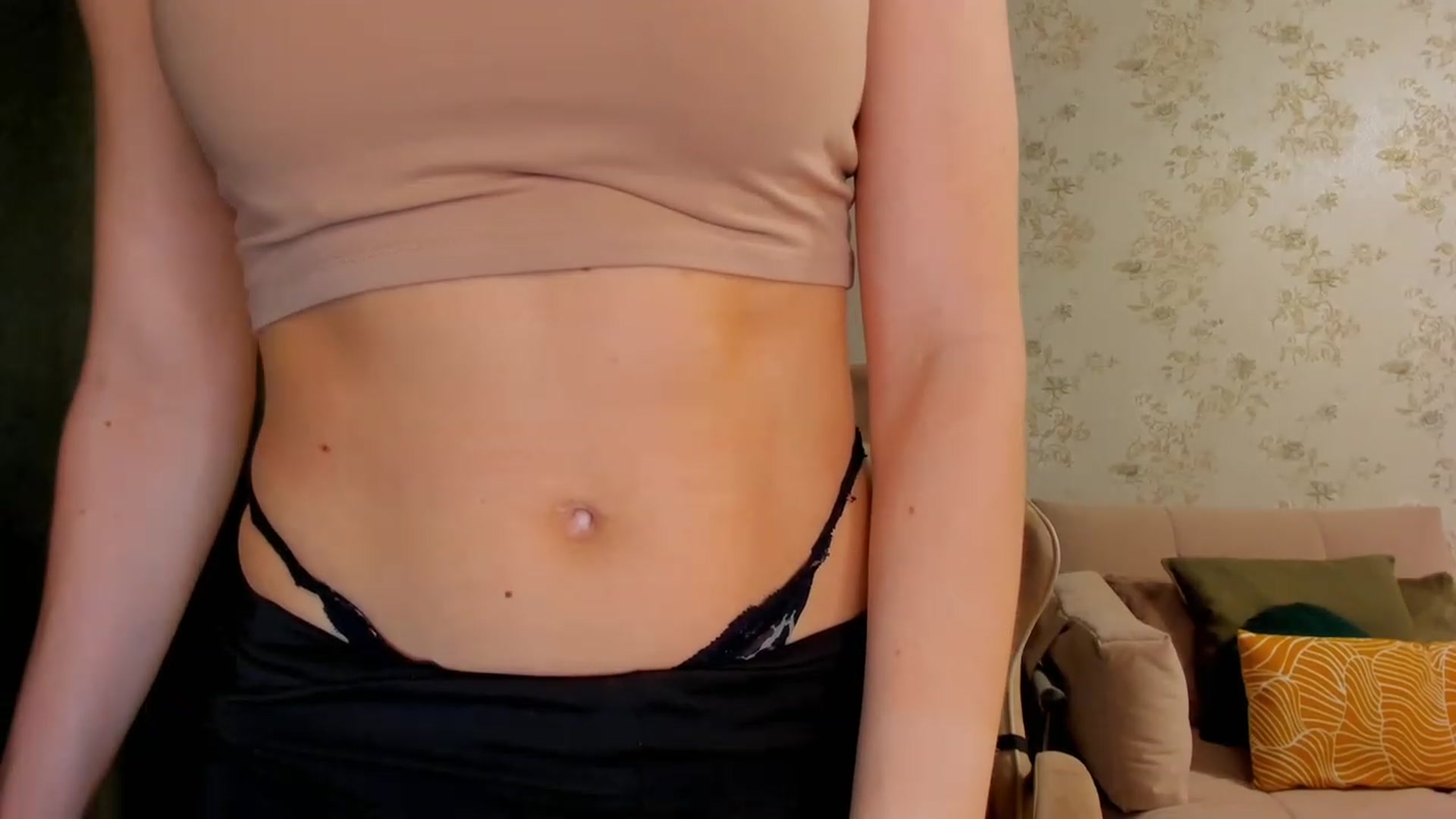 Gallery image thumbnail from Make_my_Luck's myfreecams stream on, 06/16/2023, 21:20 image 13 of 20