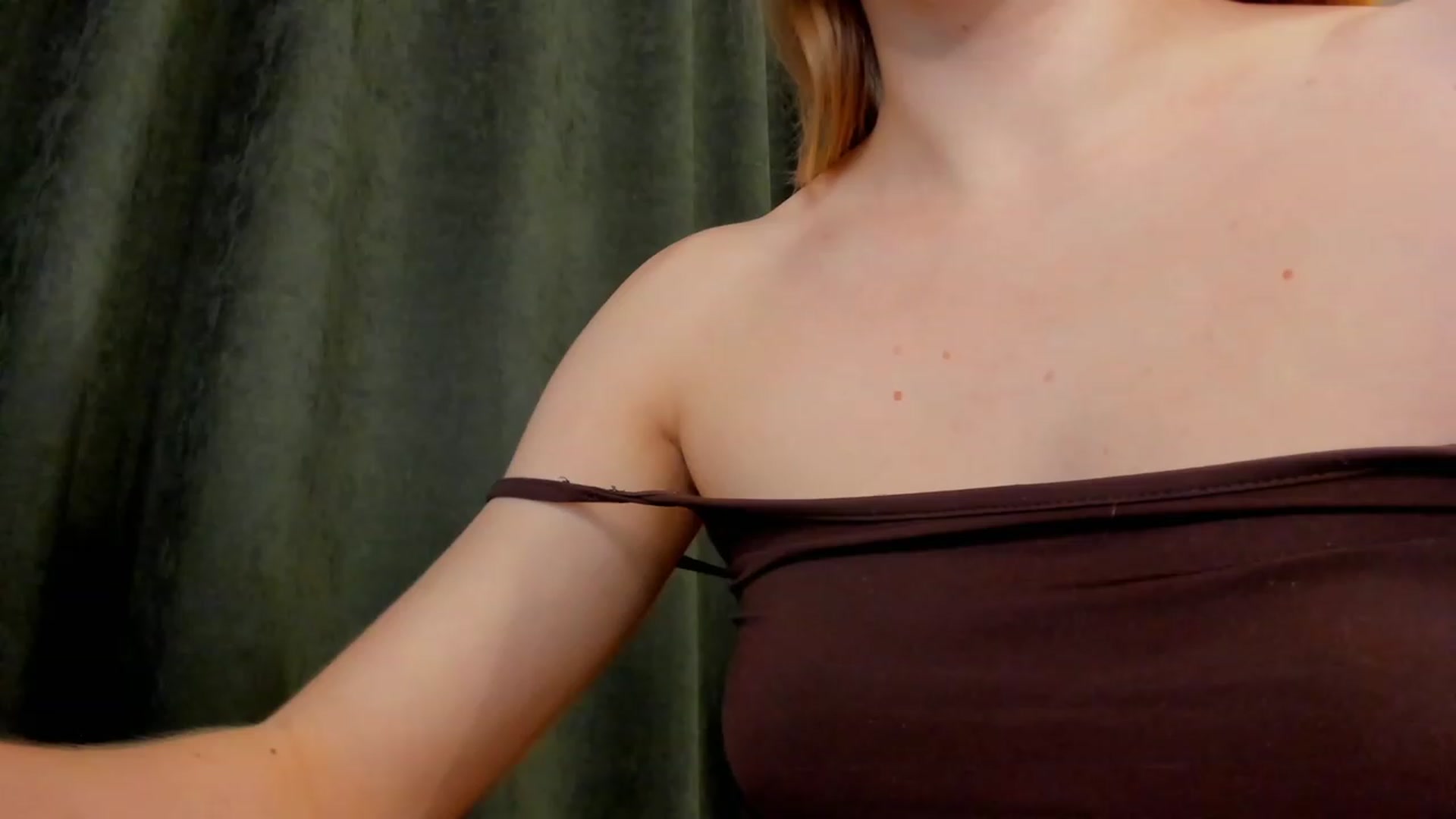 Gallery image thumbnail from Make_my_Luck's myfreecams stream on, 06/20/2023, 21:03 image 18 of 20
