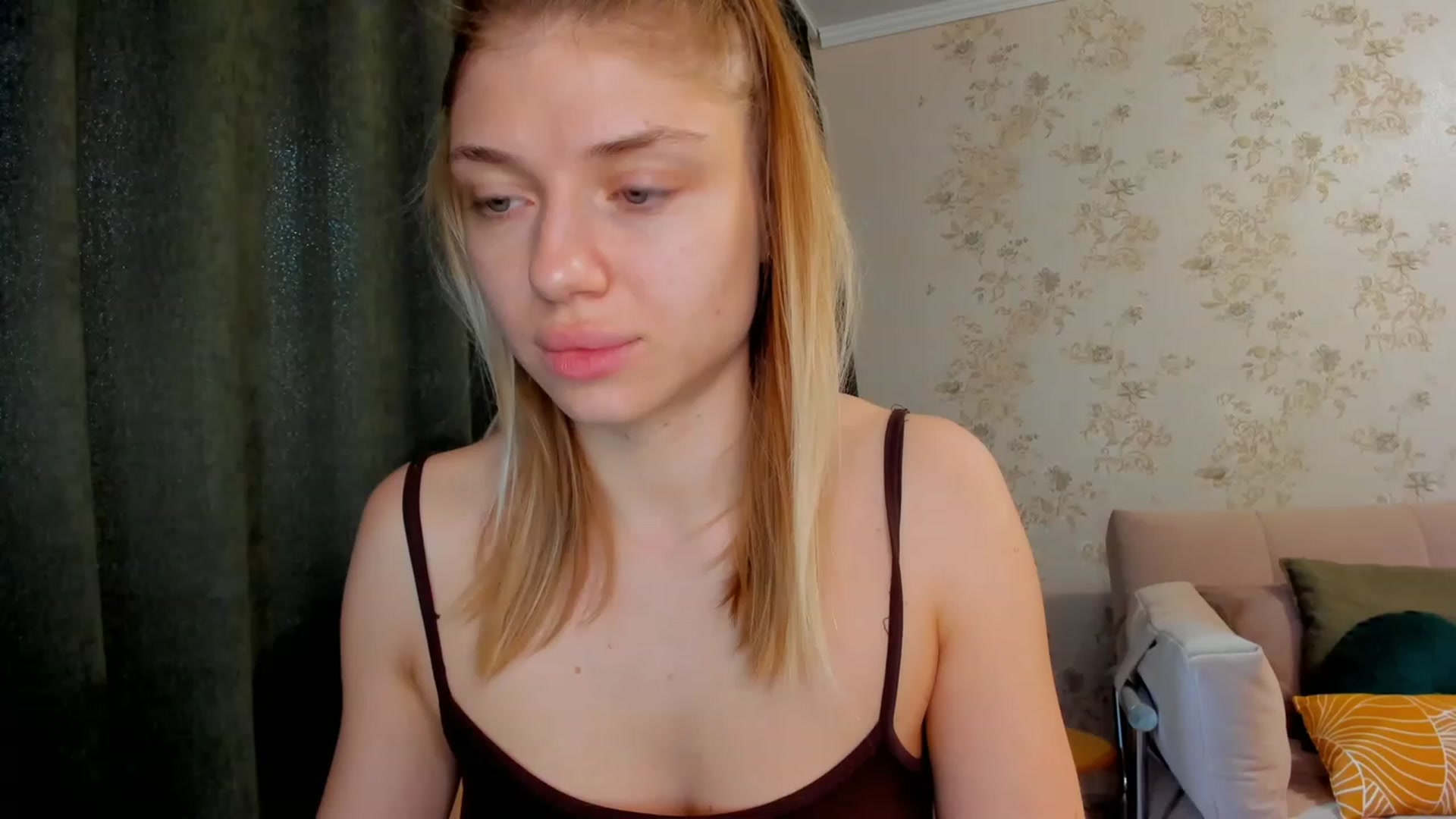 Gallery image thumbnail from Make_my_Luck's myfreecams stream on, 06/21/2023, 08:44 image 14 of 20